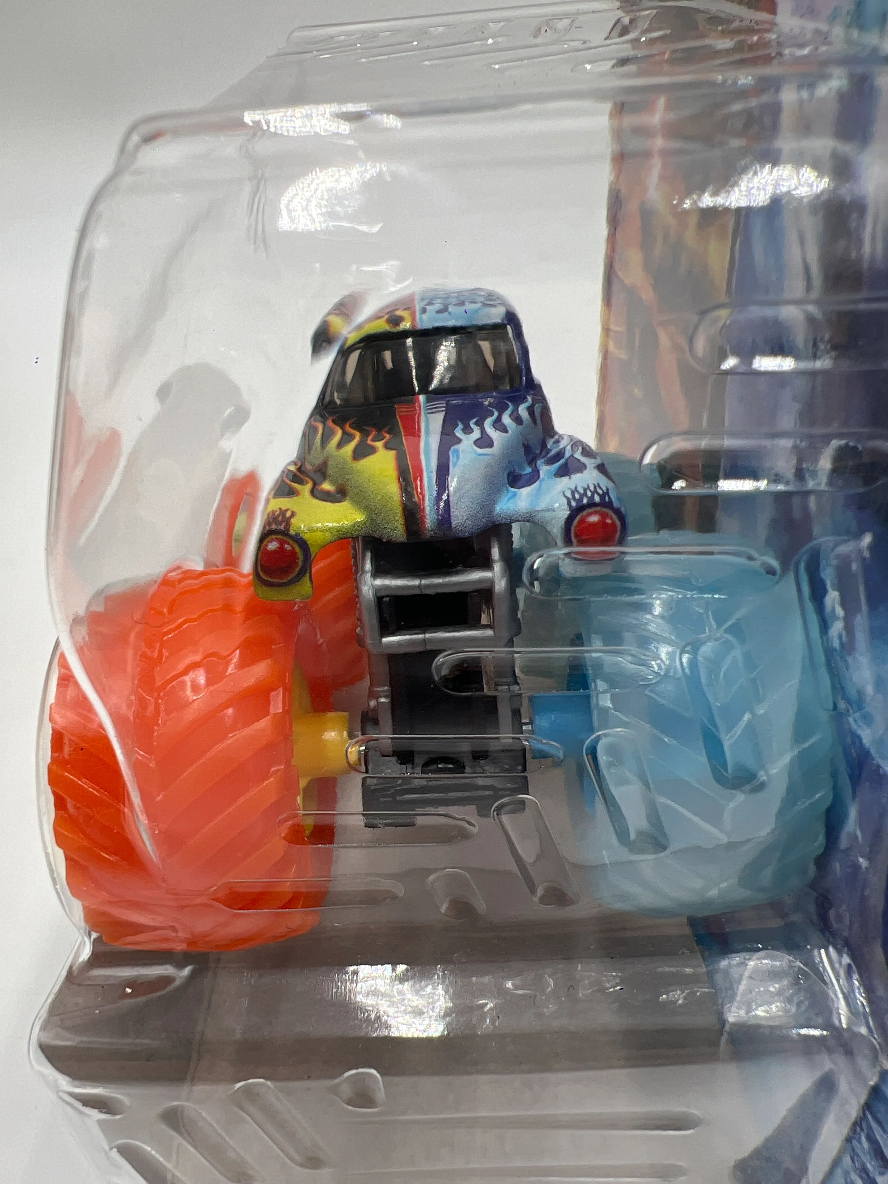 Monster Jam Fire & Ice Walmart Exclusive Grave Digger - Image 3