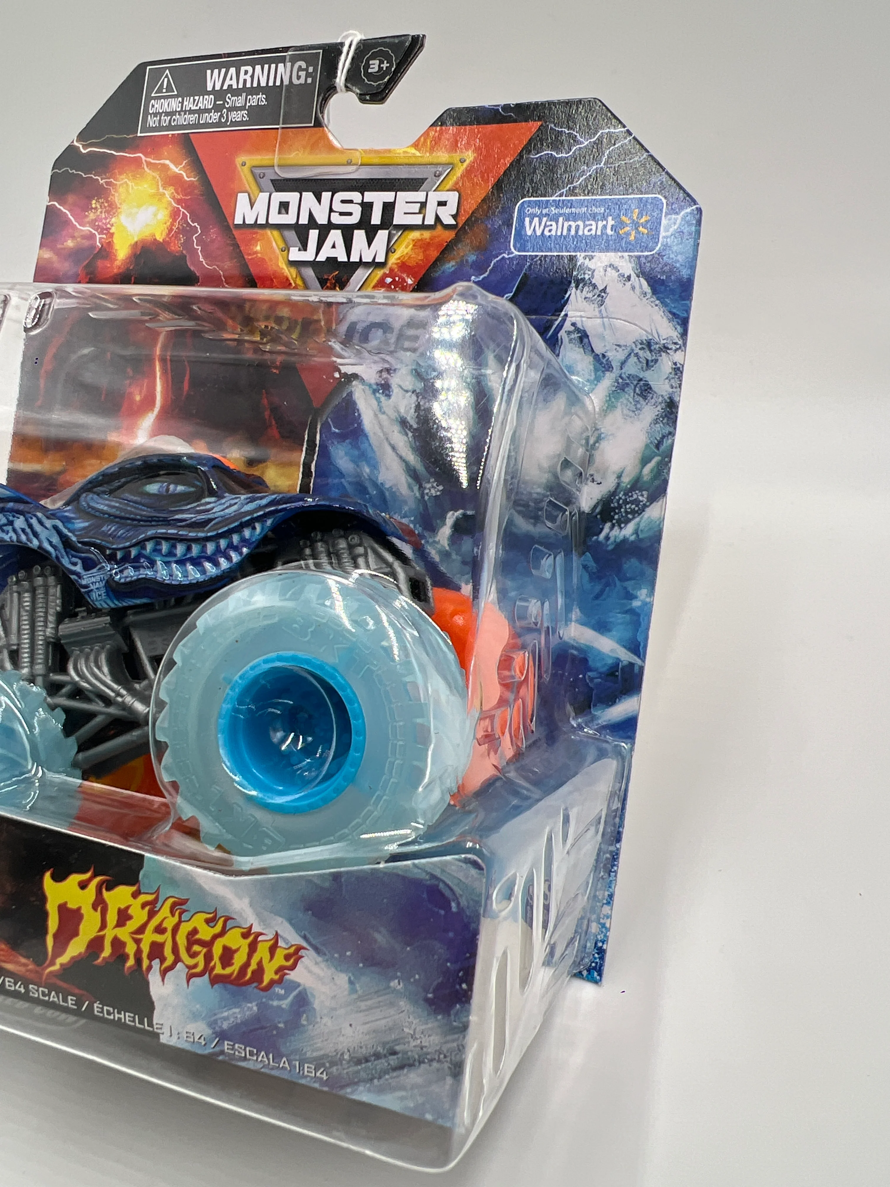 Monster Jam Fire & Ice Walmart Exclusive Dragon - Image 4