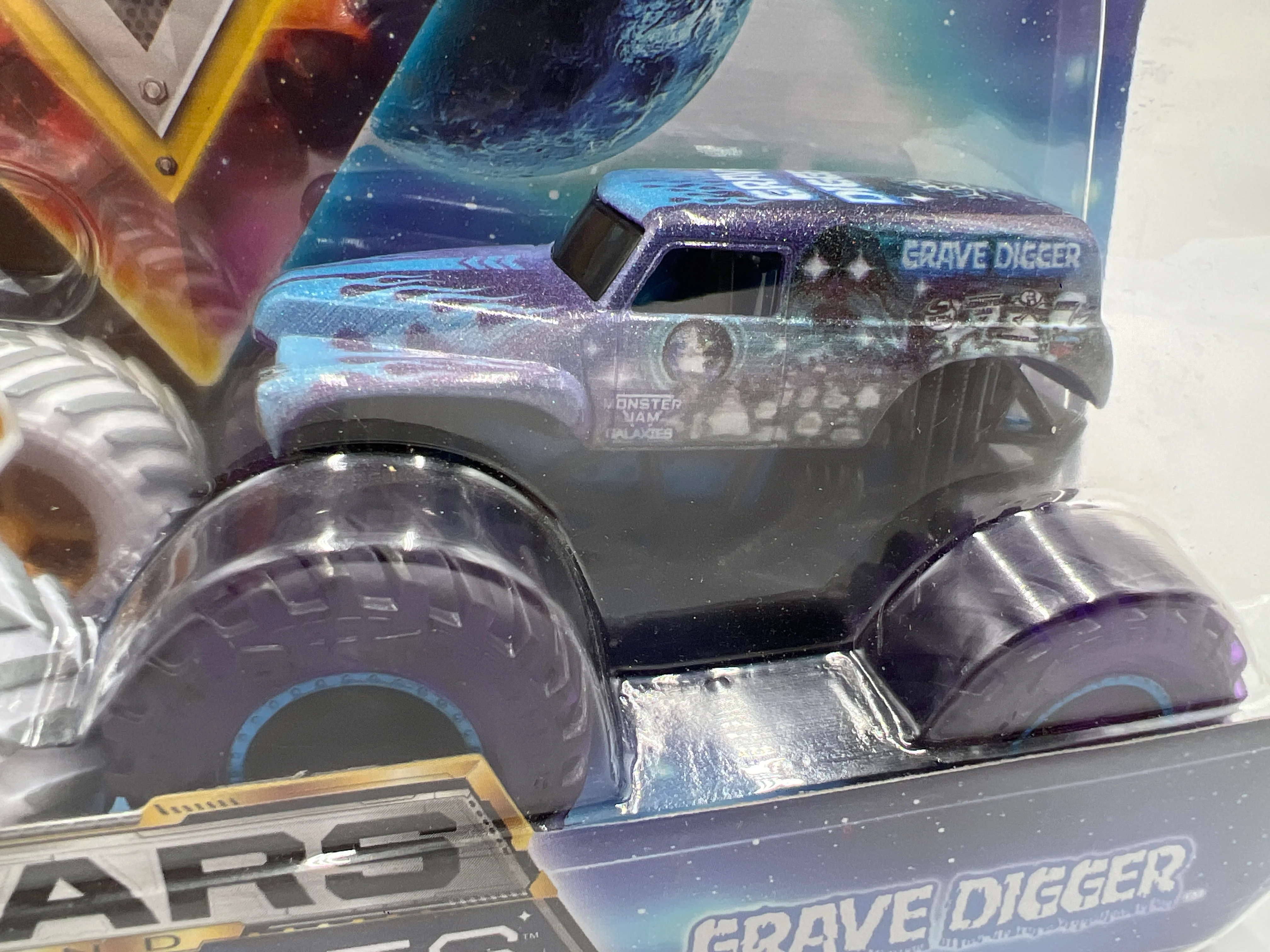 Monster Jam Gears And Galaxies Walmart Exclusive Special Edition Blue Thunder & Grave Digger - Image 3