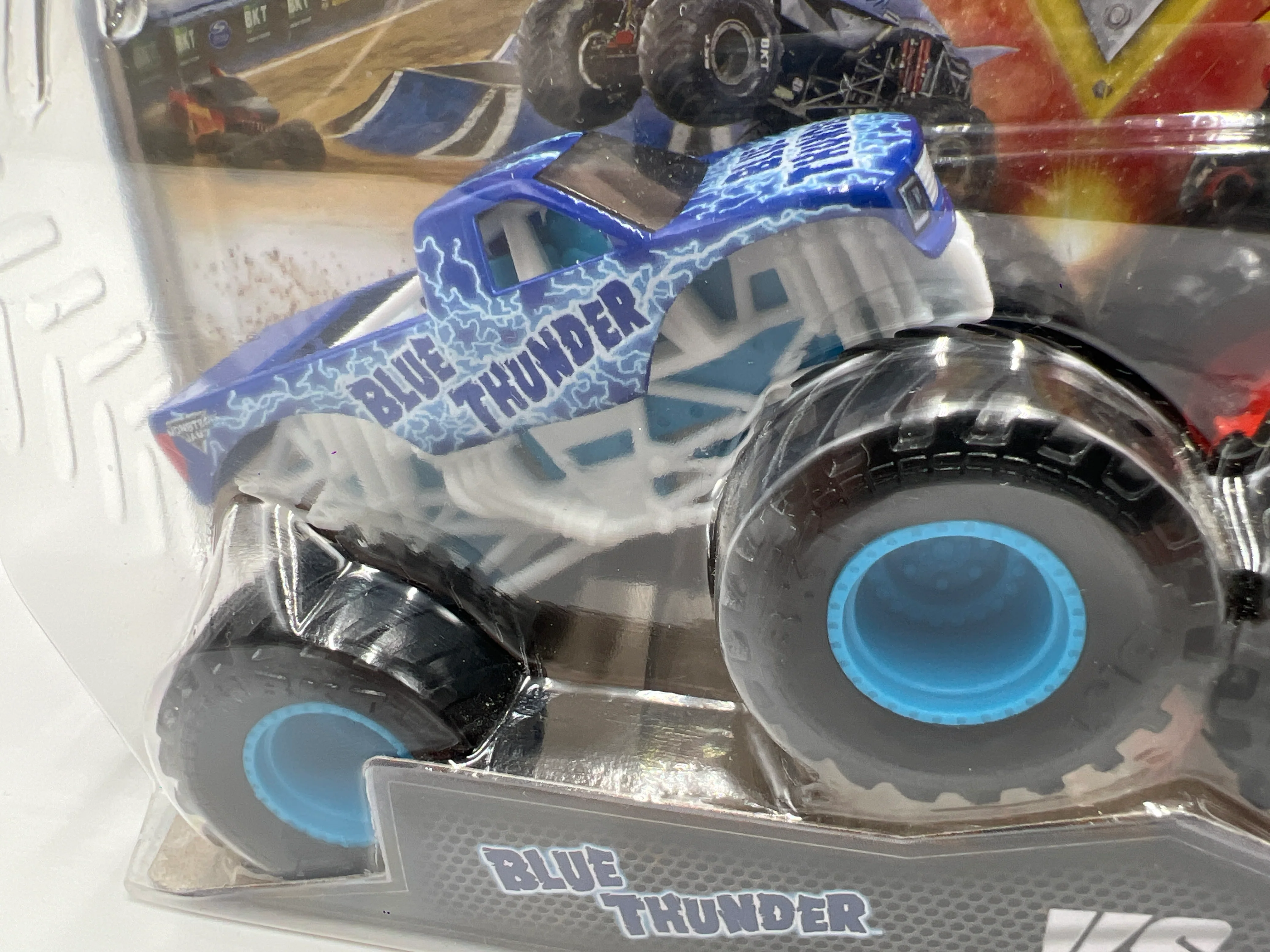 Monster Jam Series 24 2 Pack Blue Thunder Vs Northern Nightmare 136B - Image 2