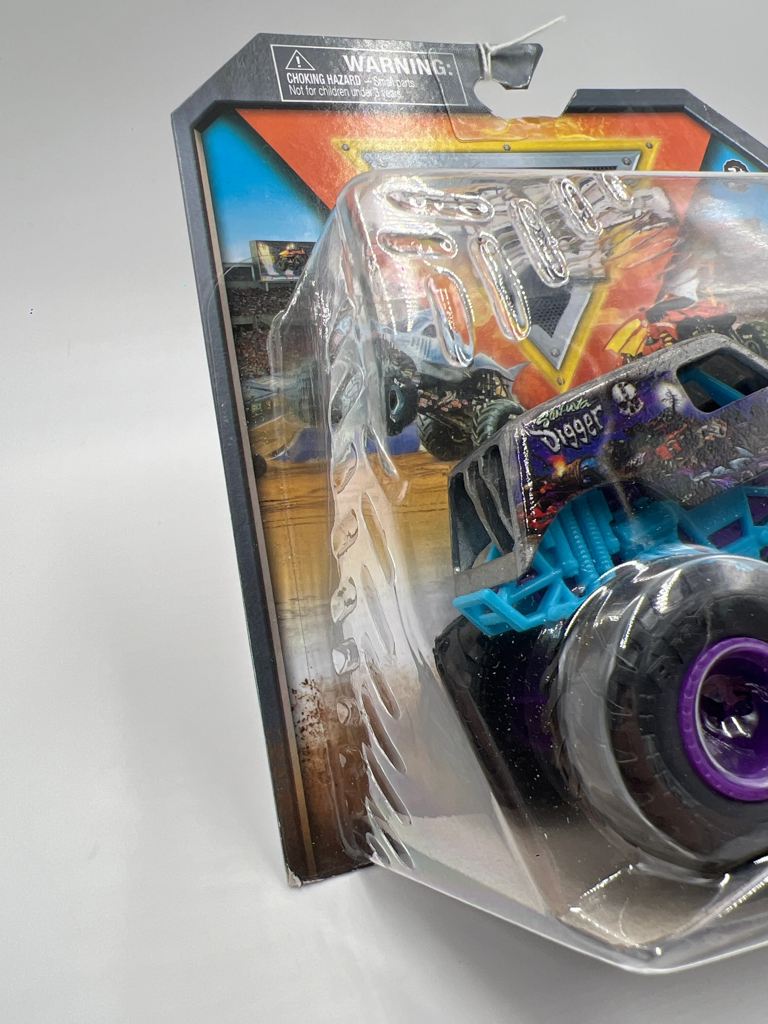 Monster Jam Series 32 Son-uva Digger 124H - Image 4