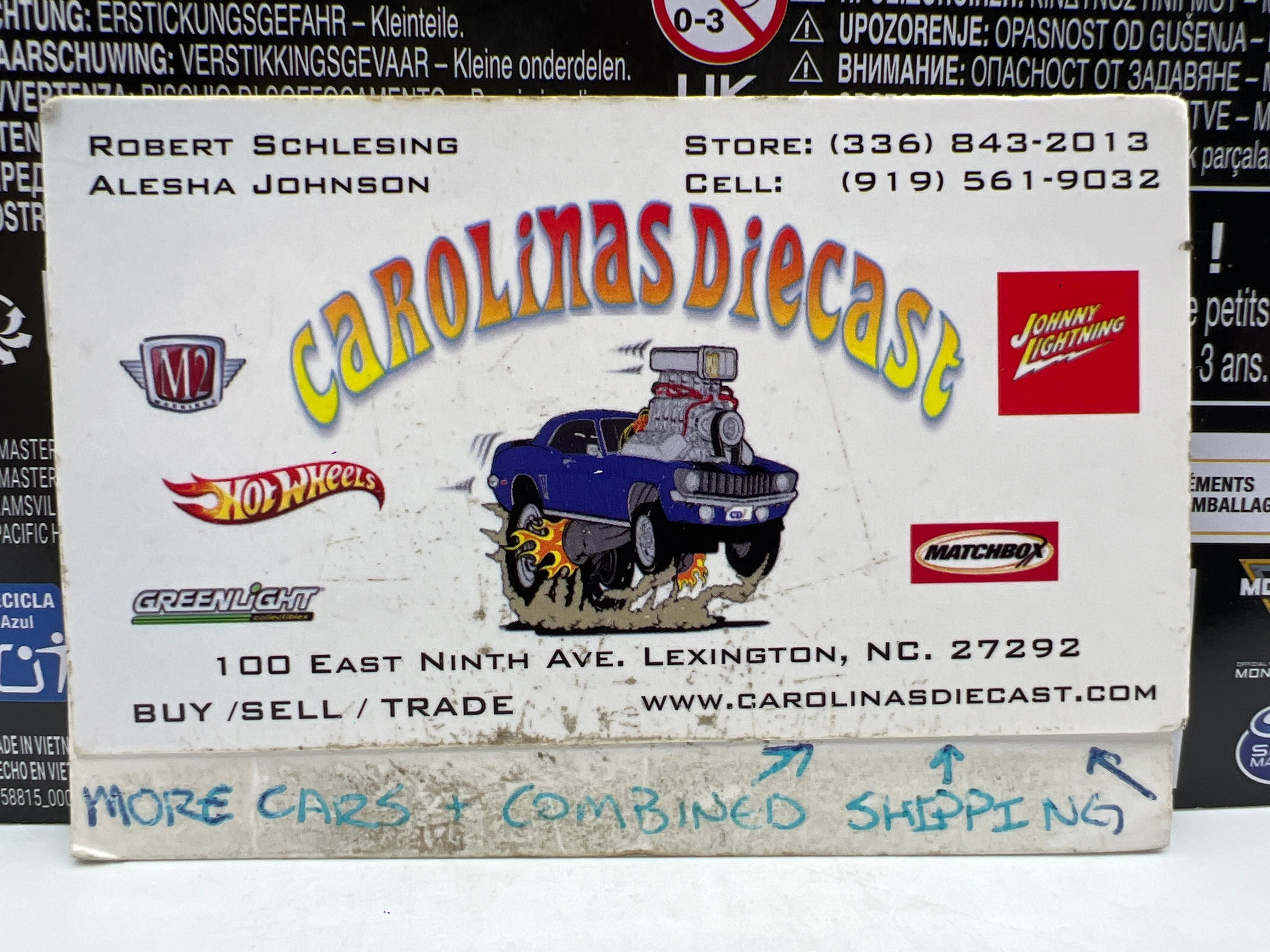 Monster Jam Walmart Exclusive 2 Pack Megalodon W/Dirt Bike 135G - Image 3