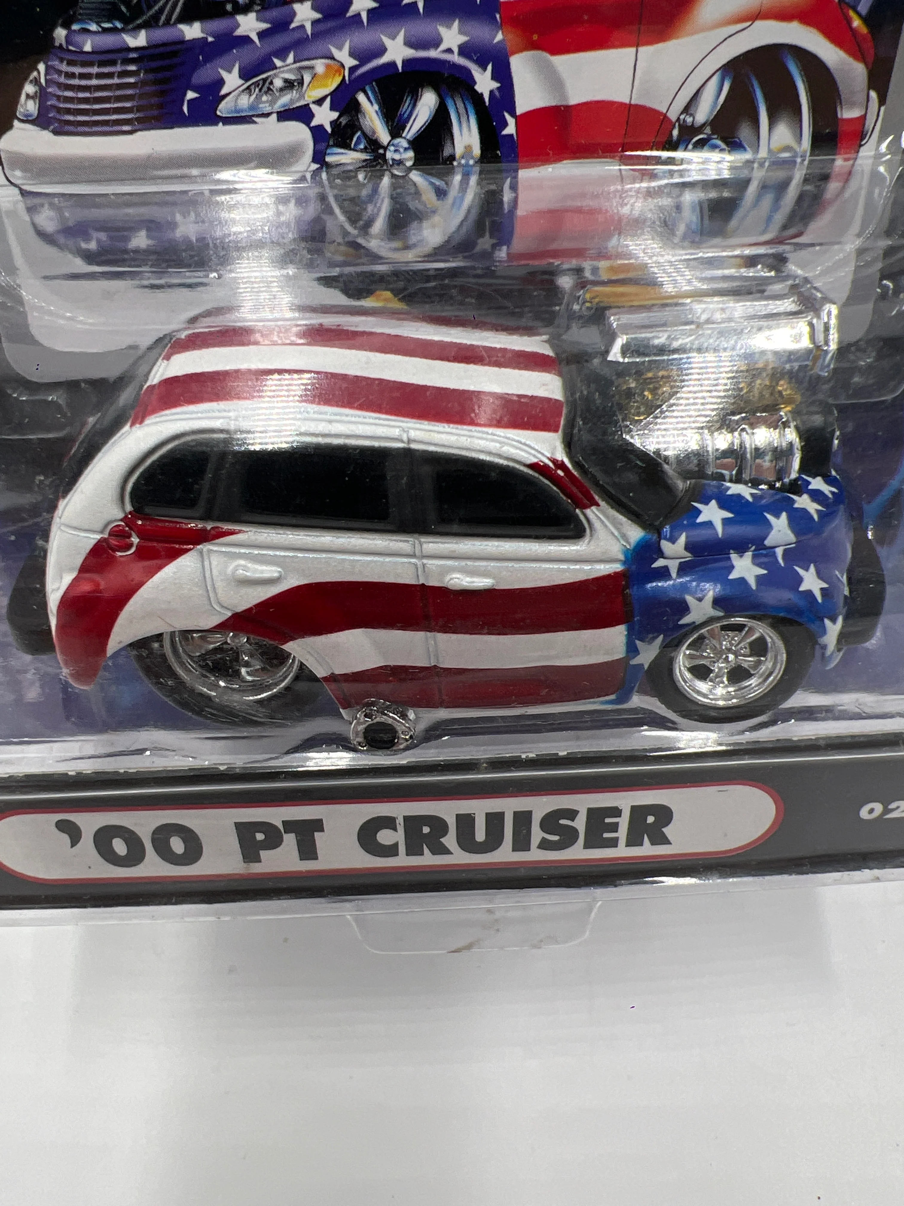 Muscle Machines 00 PT Cruiser American Flag 02-84 220D - Image 3