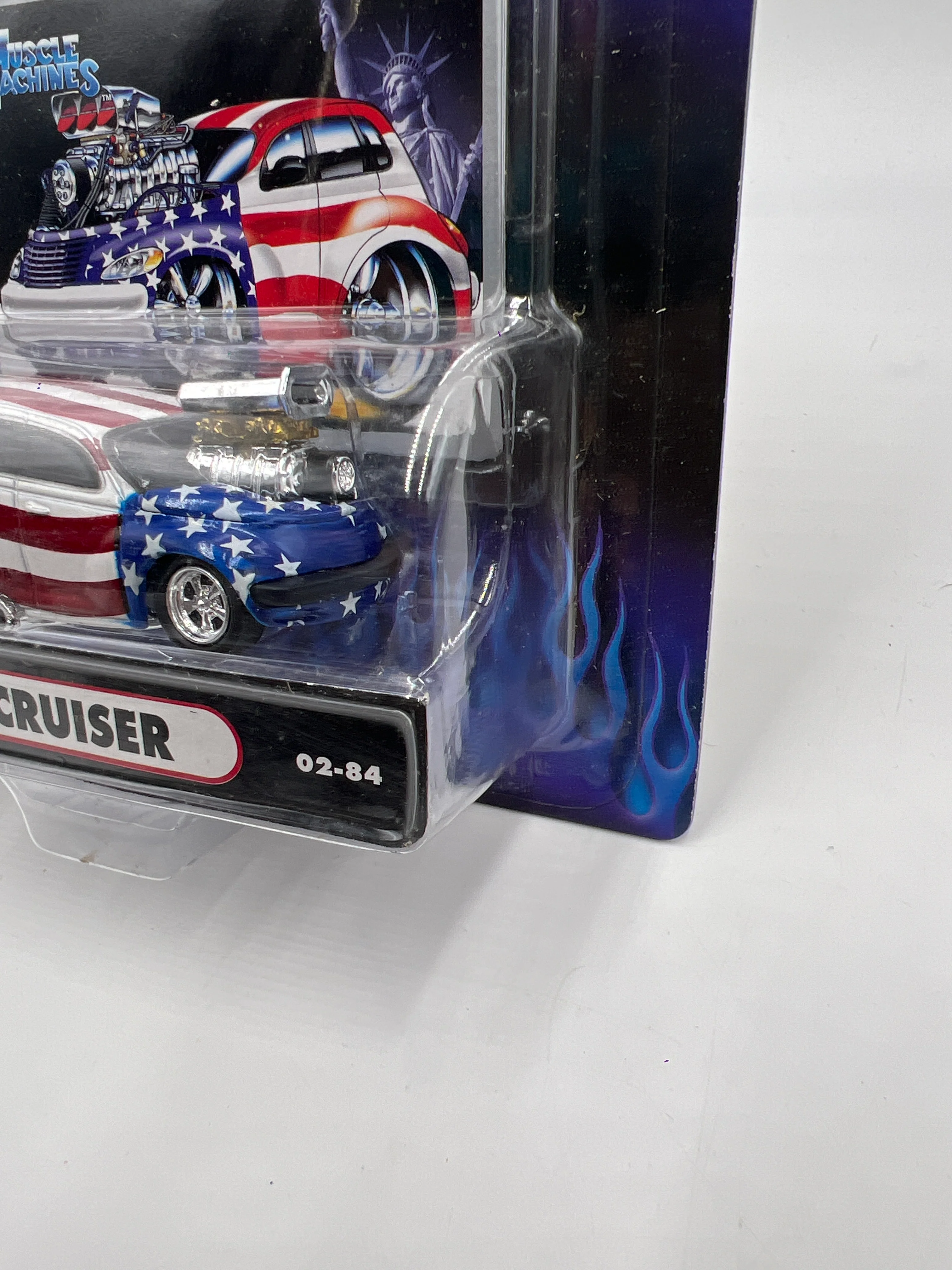 Muscle Machines 00 PT Cruiser American Flag 02-84 220D - Image 4