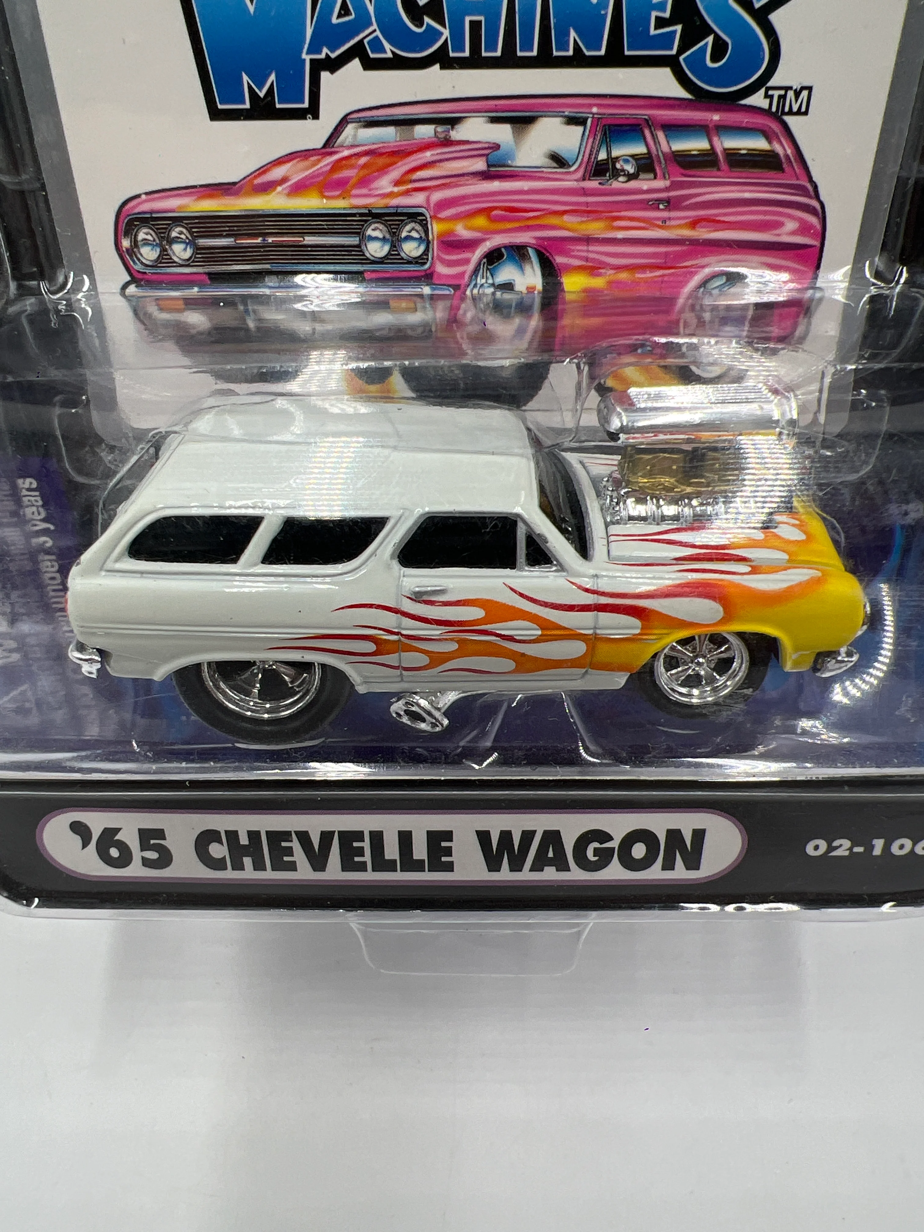 Muscle Machines 65 Chevelle Wagon White 02-106 222C - Image 3