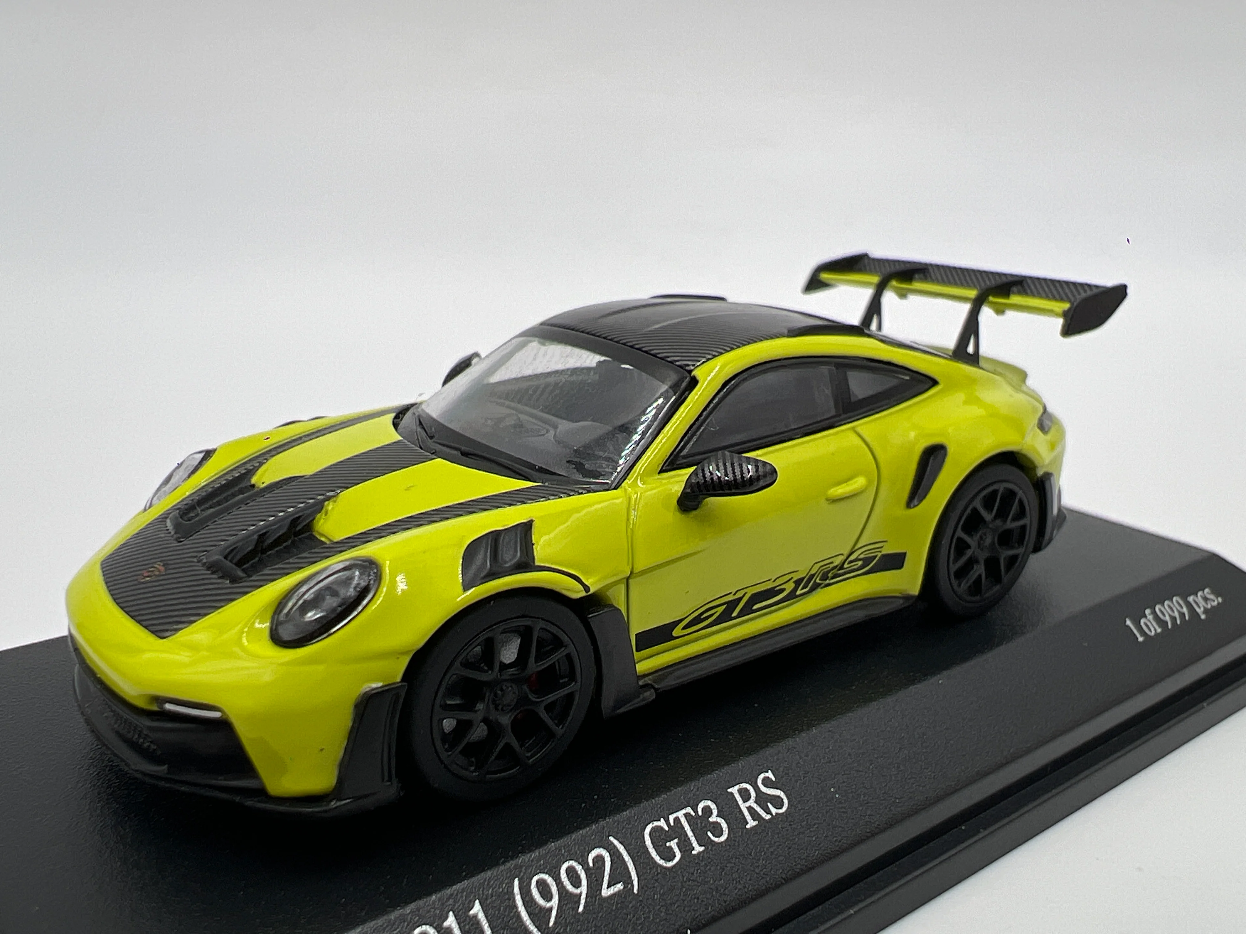 Minichamps 64 x Tarmac Works 1/999 Porsche 911 992 GT3 RS Acid Green - Image 2