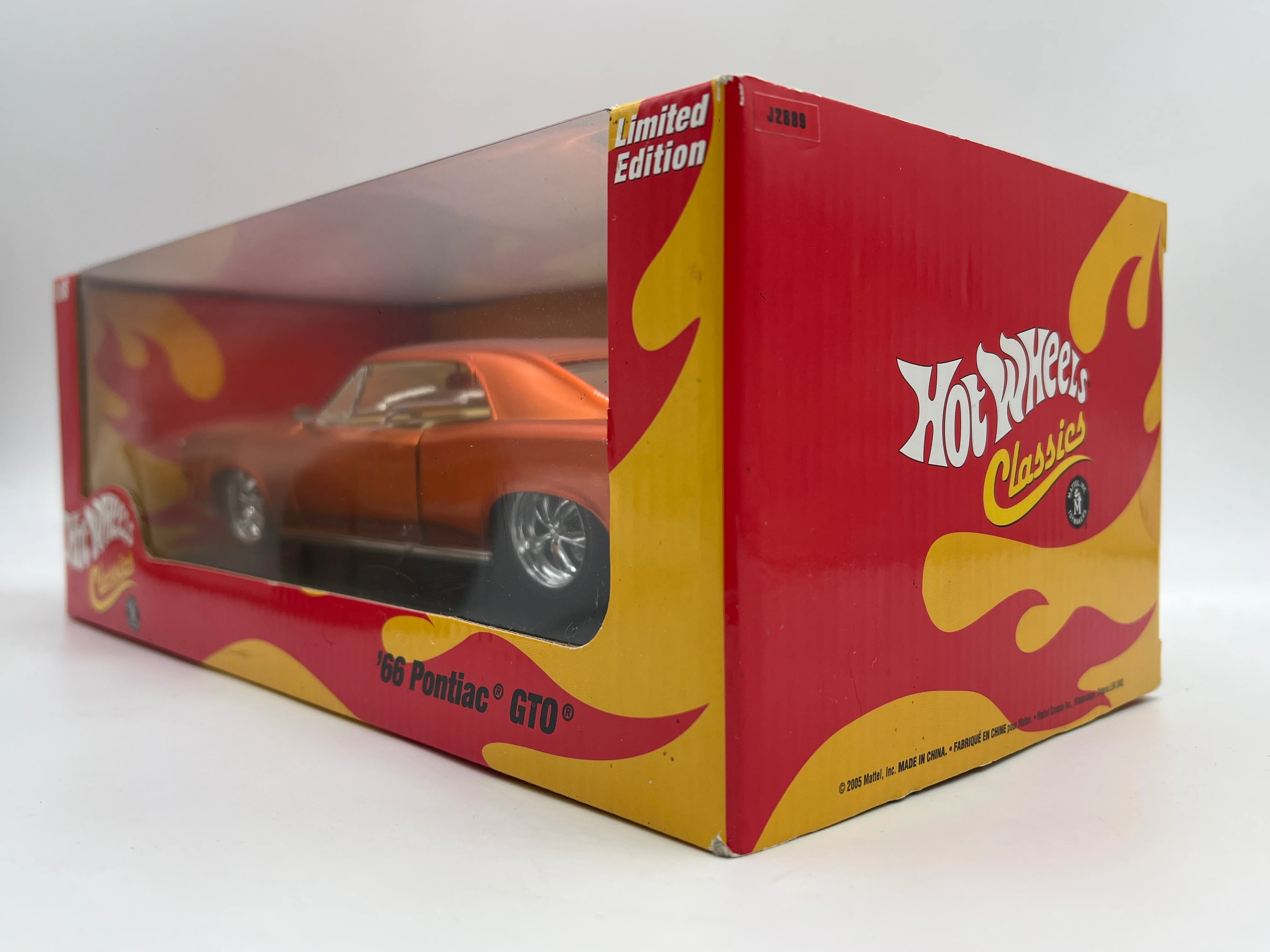 Hot Wheels 1:18 Classics Limited Edition 66 Pontiac GTO Orange - Image 3
