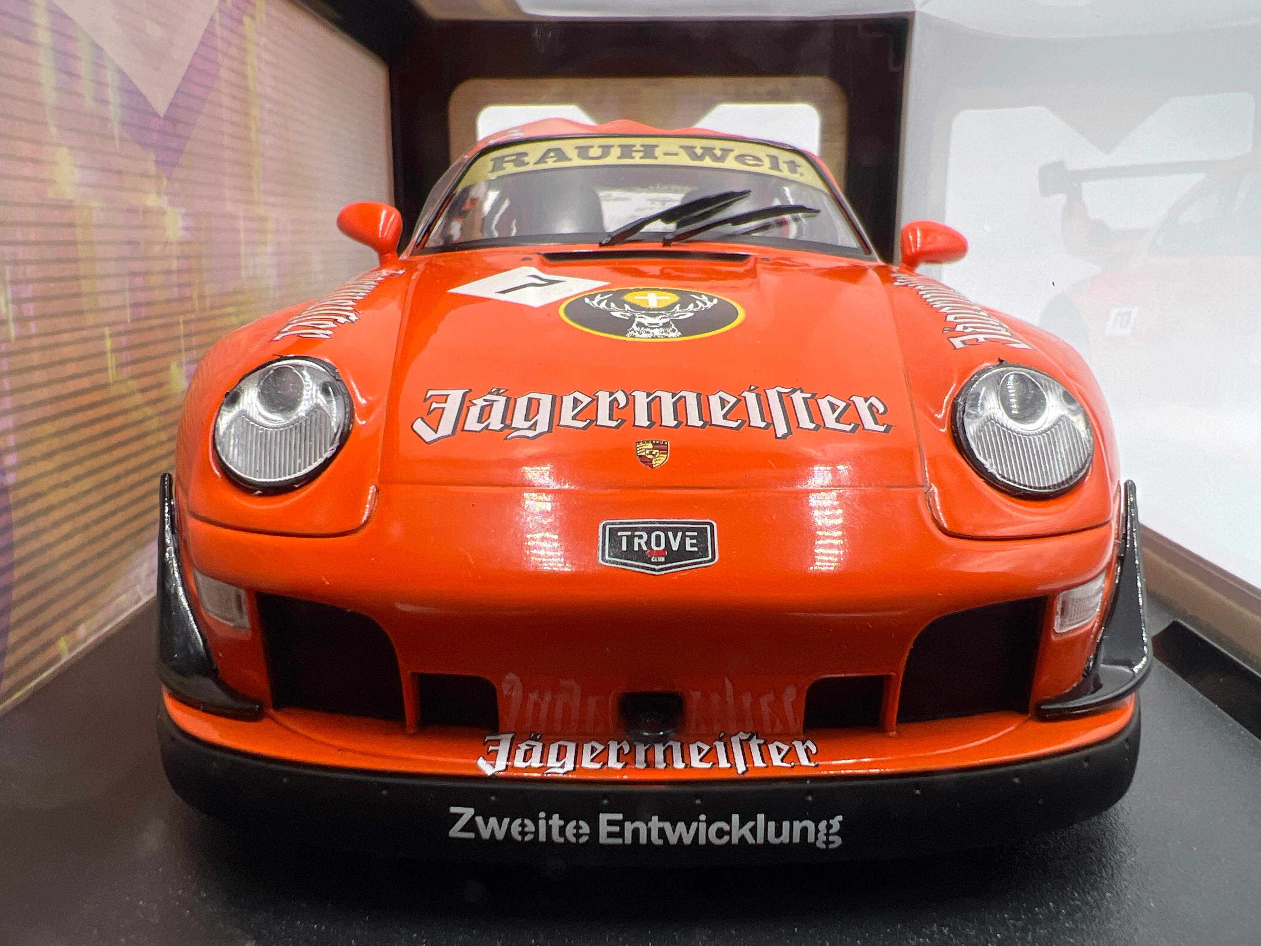 Solido 1:18 Scale Porsche RWB Jagermeister Orange - Image 3