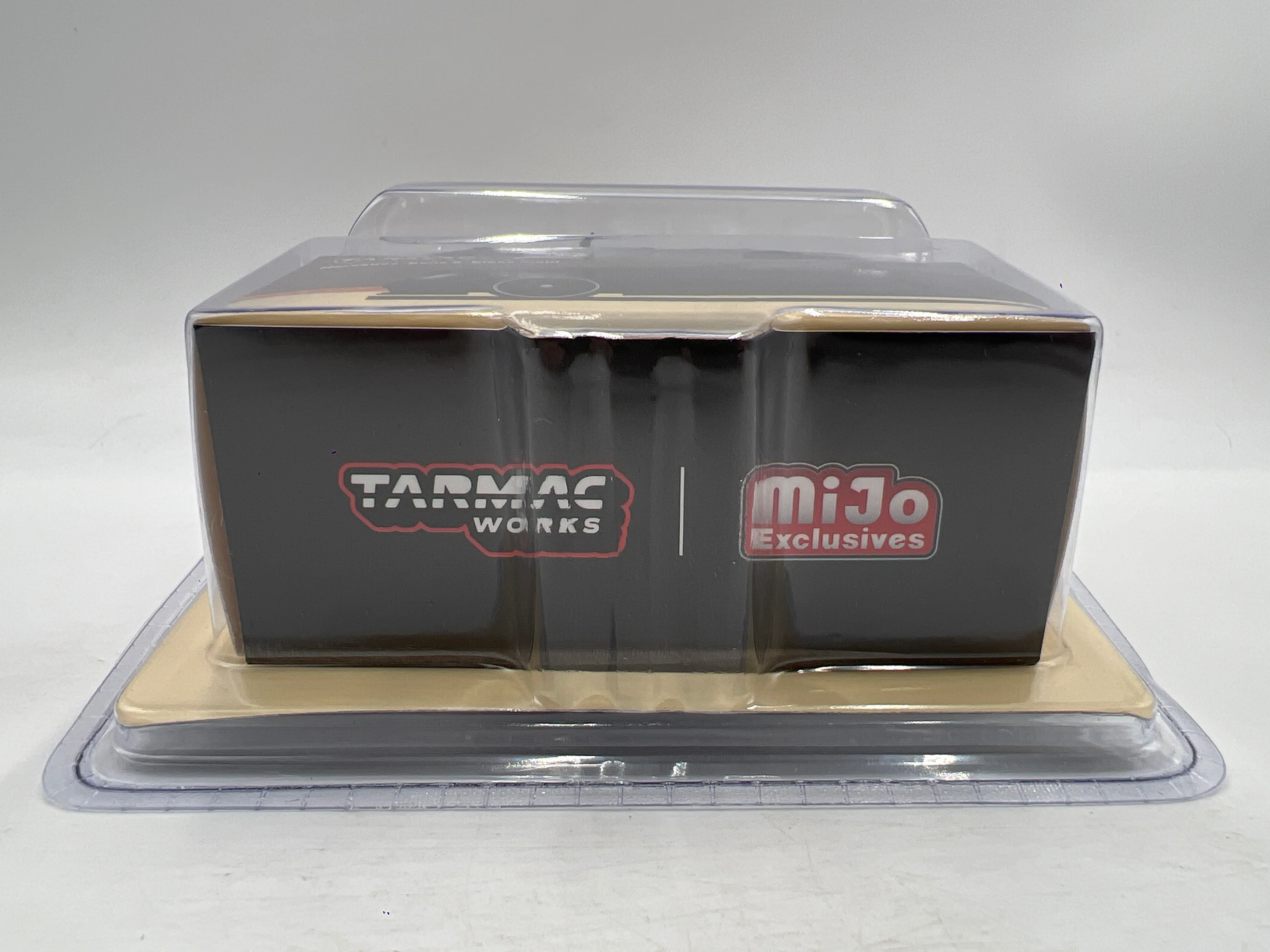 Tarmac Works Mijo Exclusives CHASE Mercedes-Benz S-Class Wald - Image 5