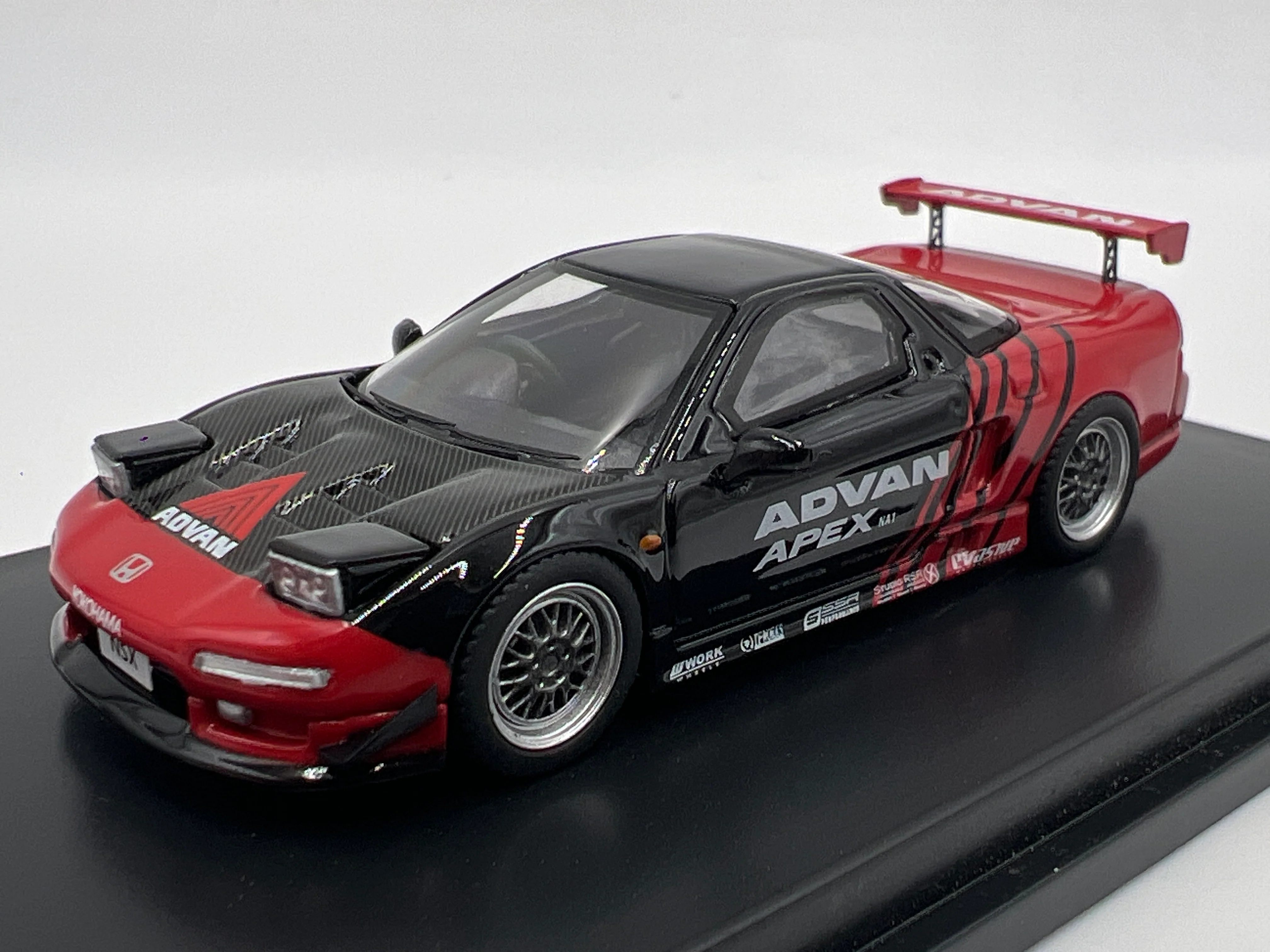 Fuji 1/64 Honda NSX Advan Red/Black - Image 2
