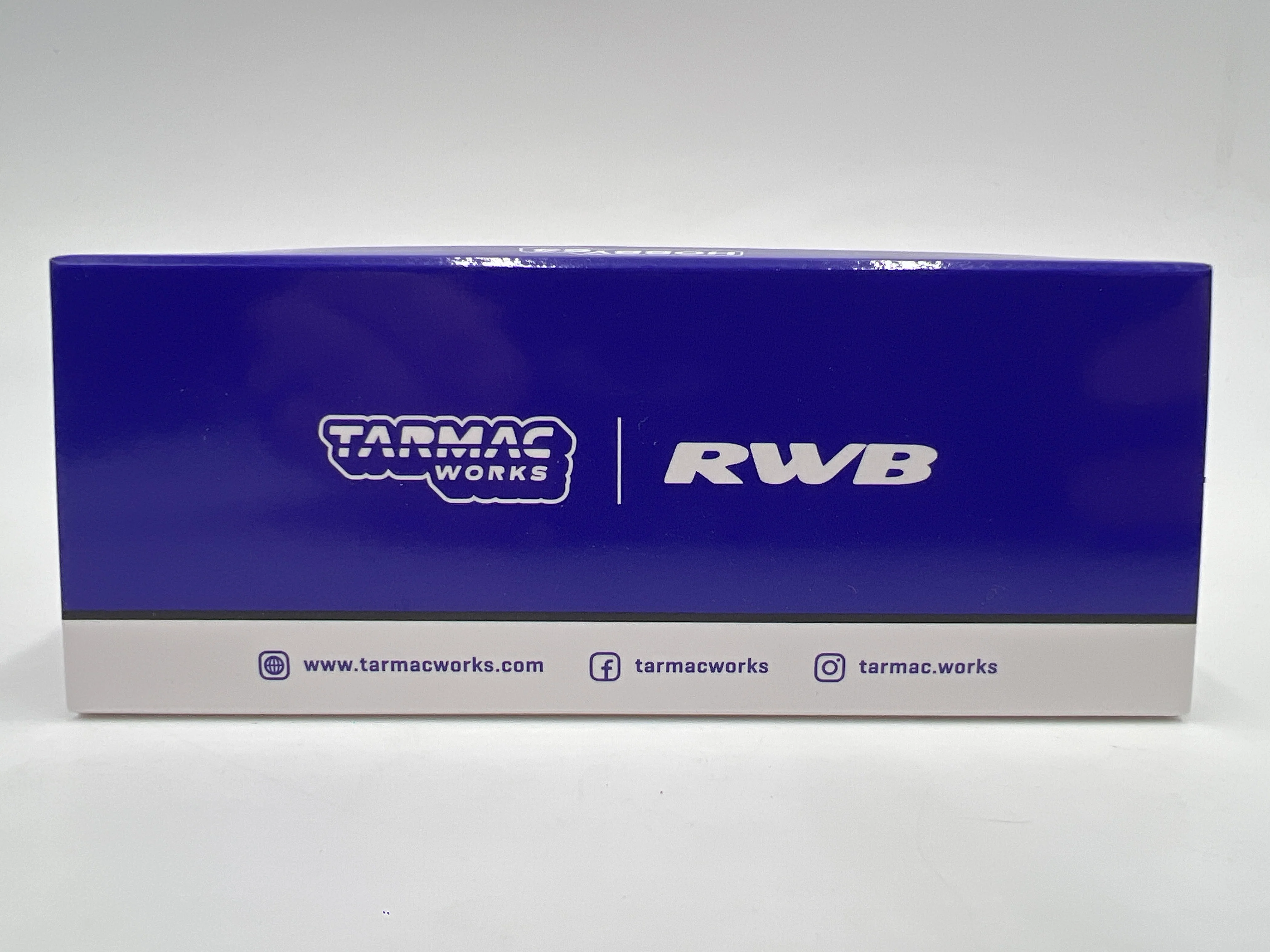 Tarmac Works x Hobby64 RWB 993 Army Girl Purple - Image 8