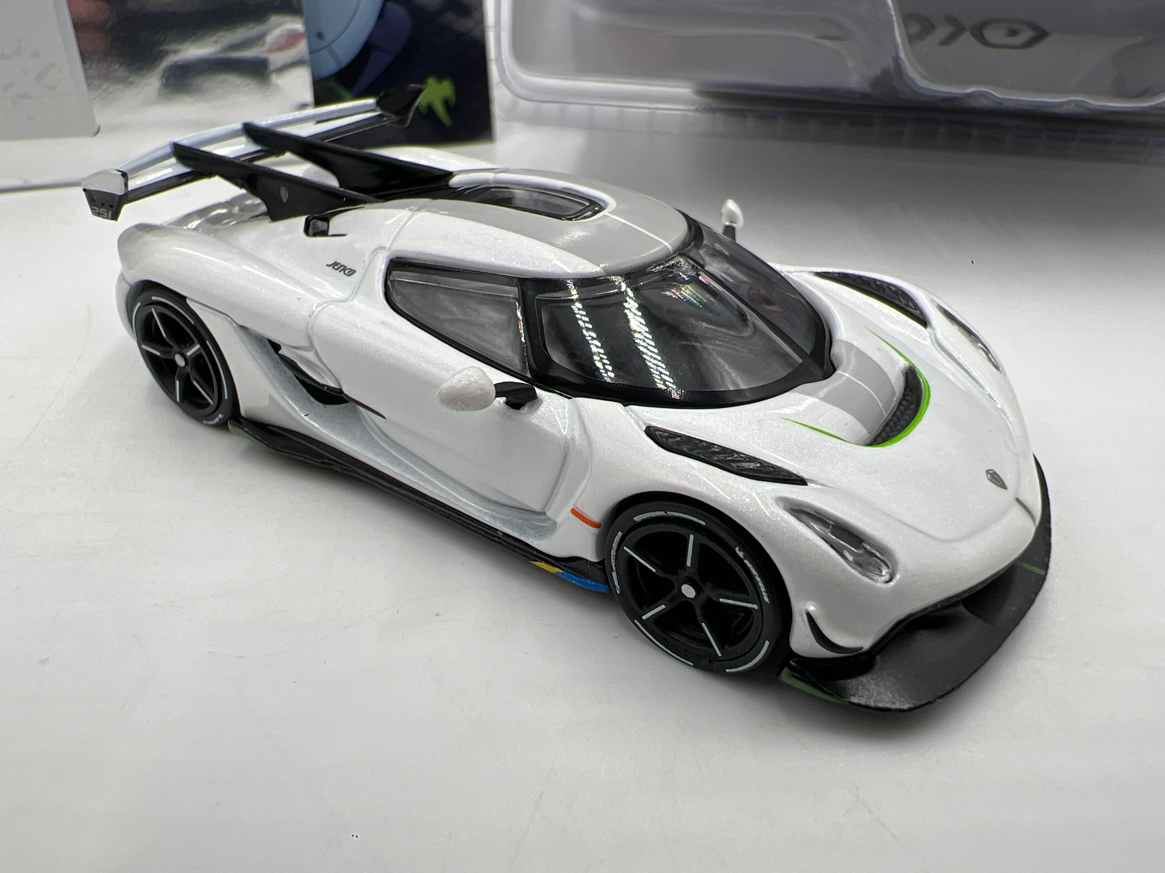Tarmac Works Mijo Exclusives Koenigsegg Jesko Attack White W/Trading Cards Open Pack - Image 3