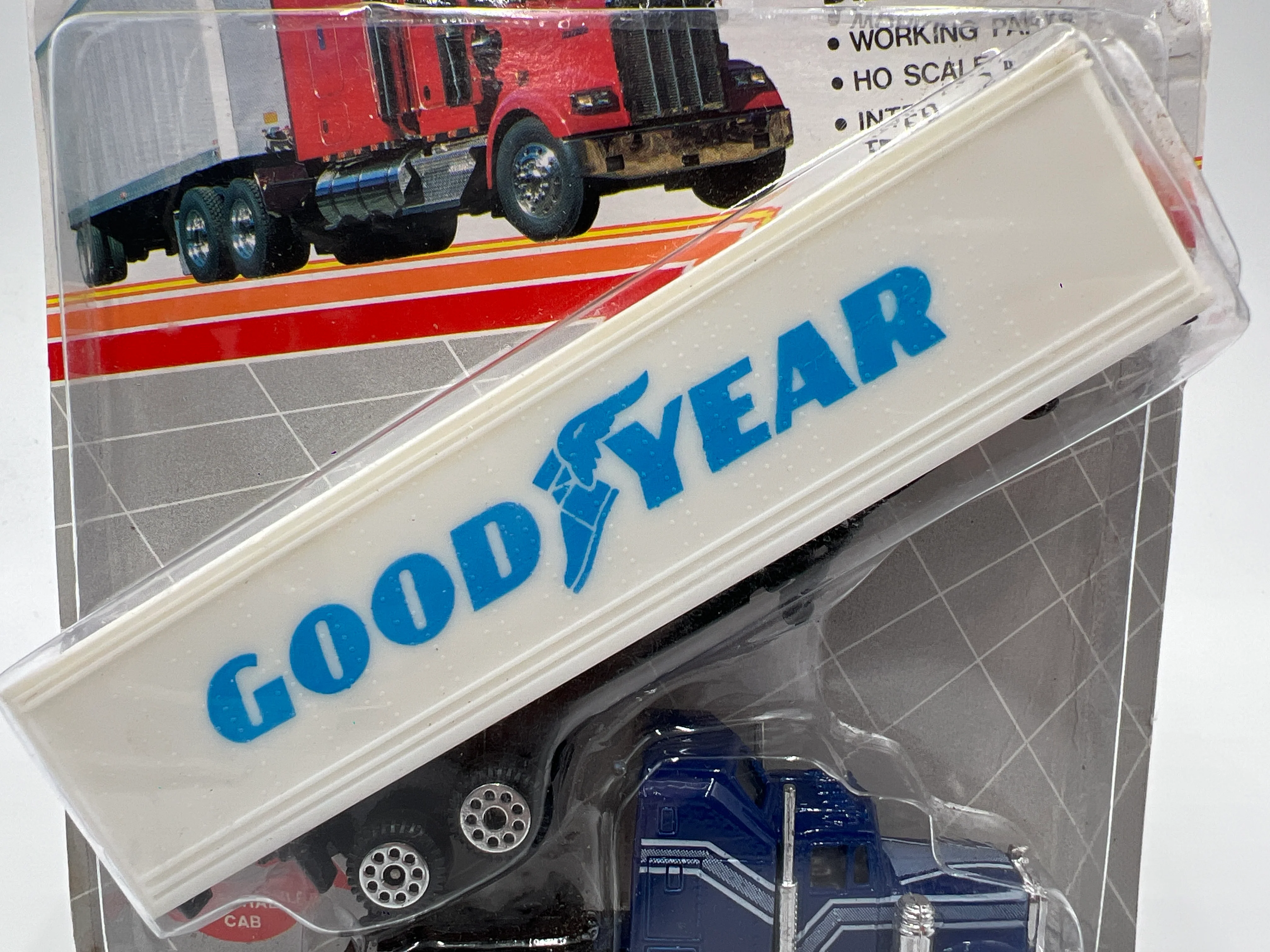 Zylmex HO Scale Model Big Rigs Kenworth Goodyear Blue/White SR - Image 4