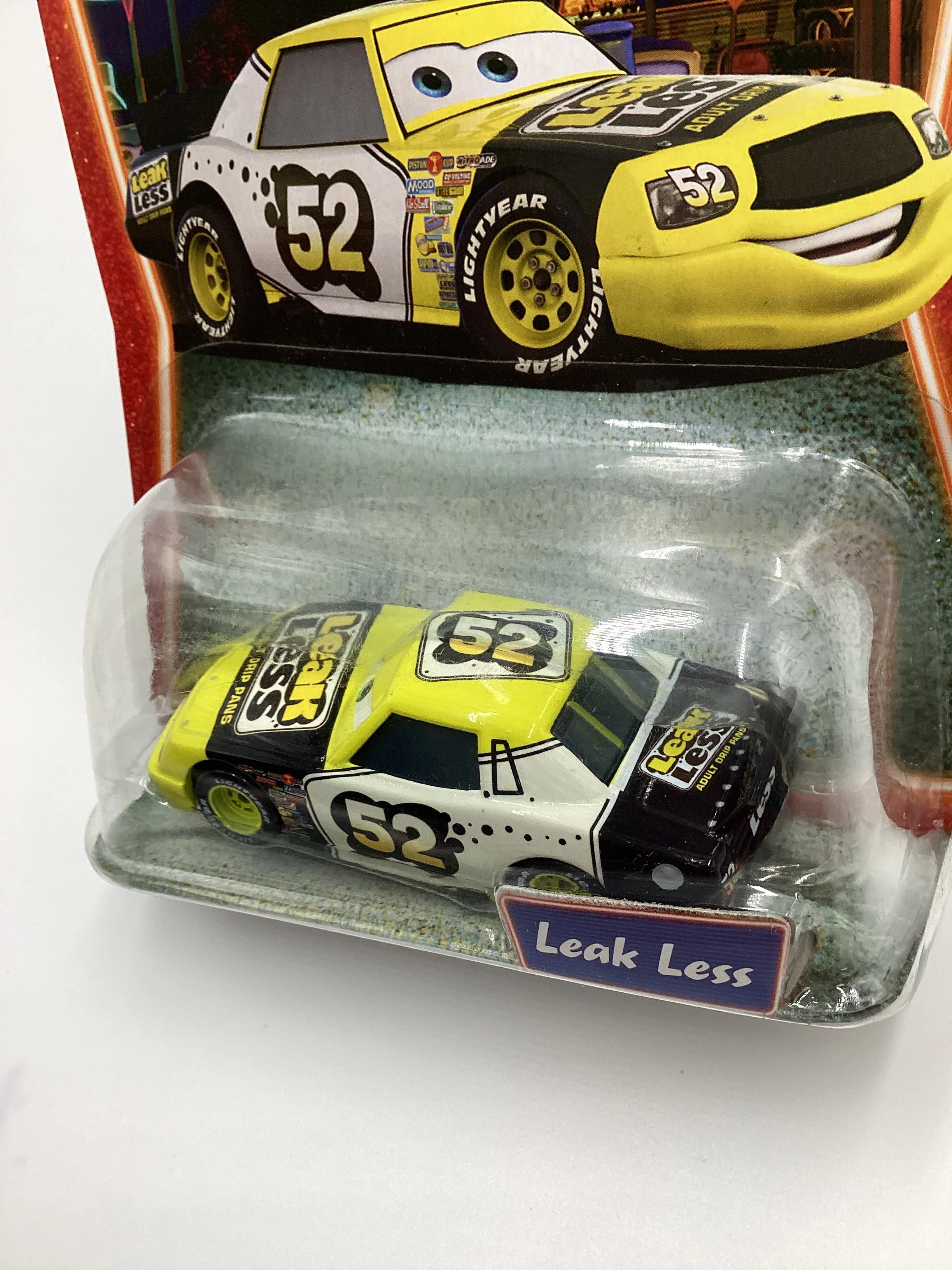 Disney Pixar Cars Supercharged Leak Less Yellow - Image 4