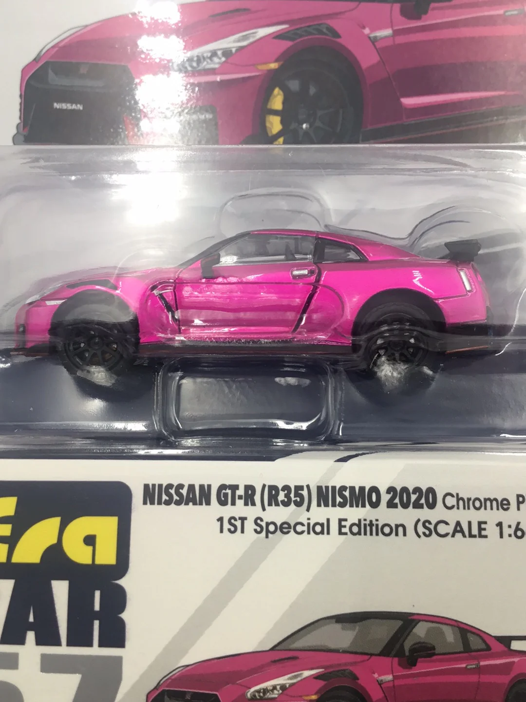 ERA Car Nissan GT-R R35 Nismo 2020 Chrome Pink 1/64 - Image 2