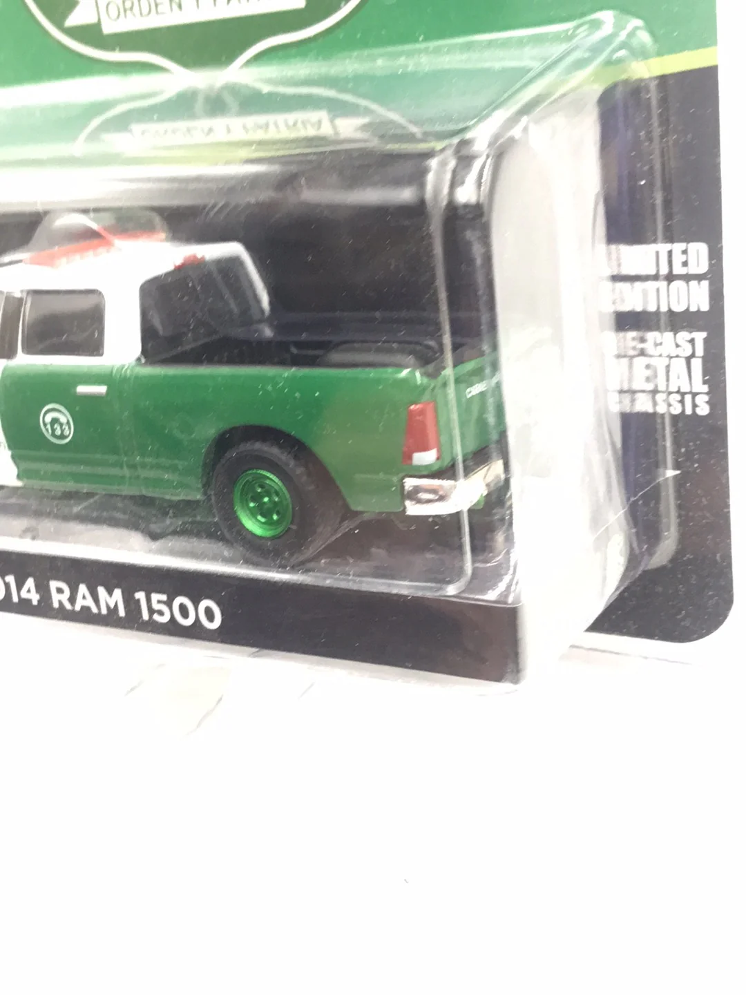 Greenlight 2014 Ram 1500 green machine CHASE - Image 4