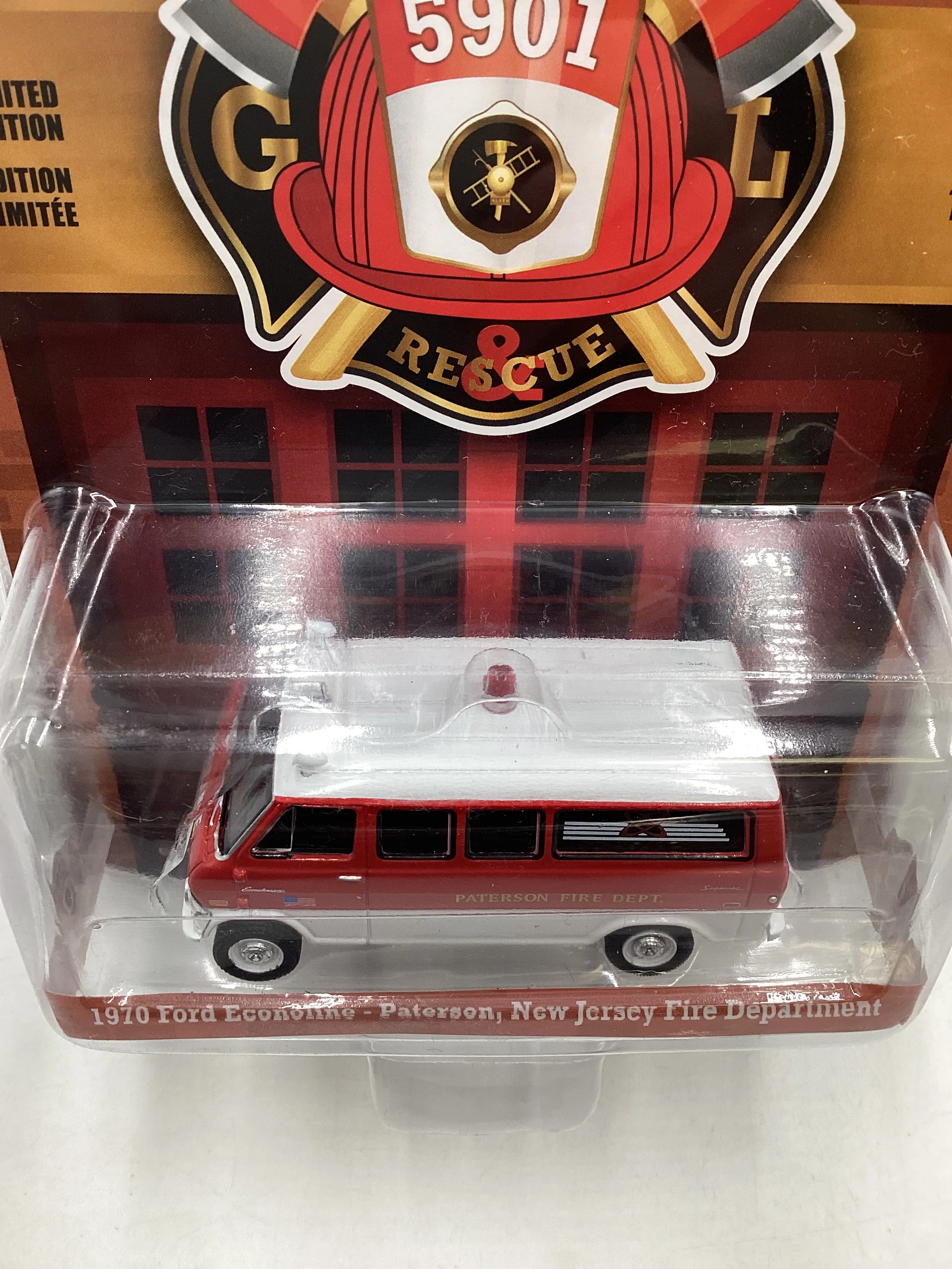 Greenlight Fire and Rescue Series 2 1970 Ford Econoline Patterson New Jersey Fire Department 185F - Image 5