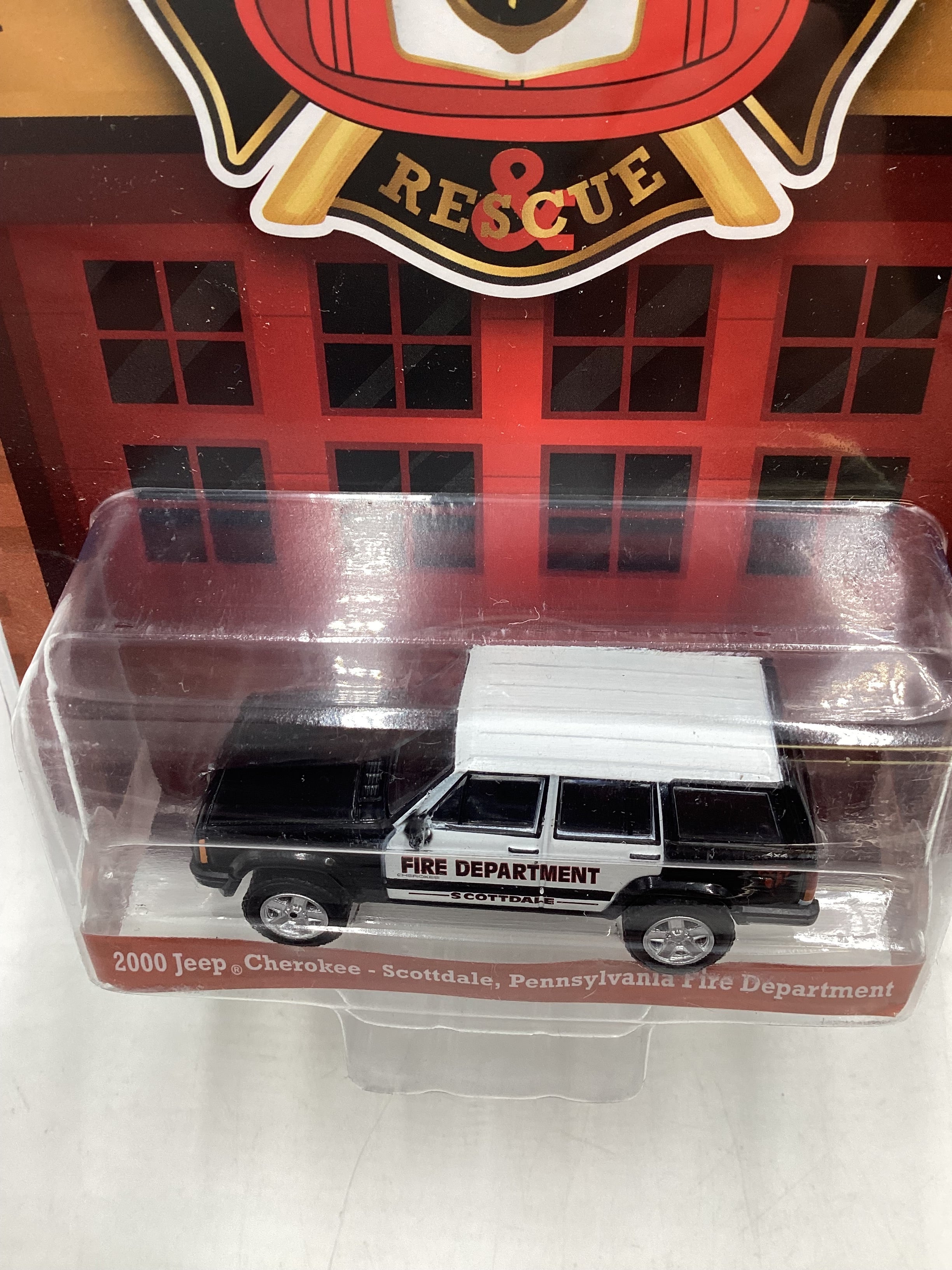 Greenlight Fire and Rescue Series 2 2000 Jeep Cherokee Scottsdale PA Fire Department 181A - Image 6