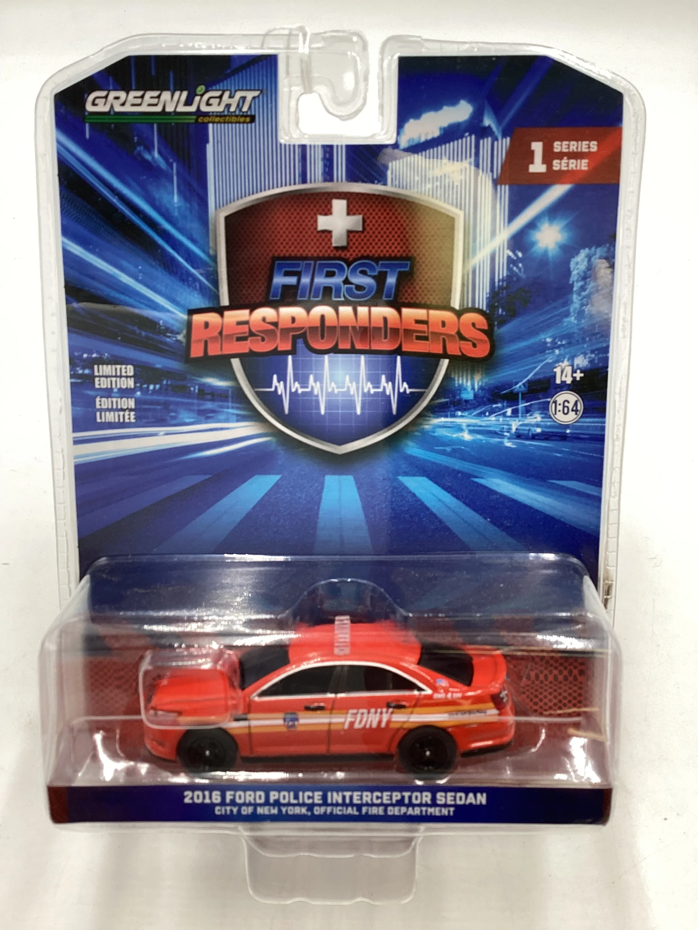 Greenlight First Responders Series 1 2016 Ford Police Interceptor Sedan City of New York Officila Fire Department 180C - Image 2