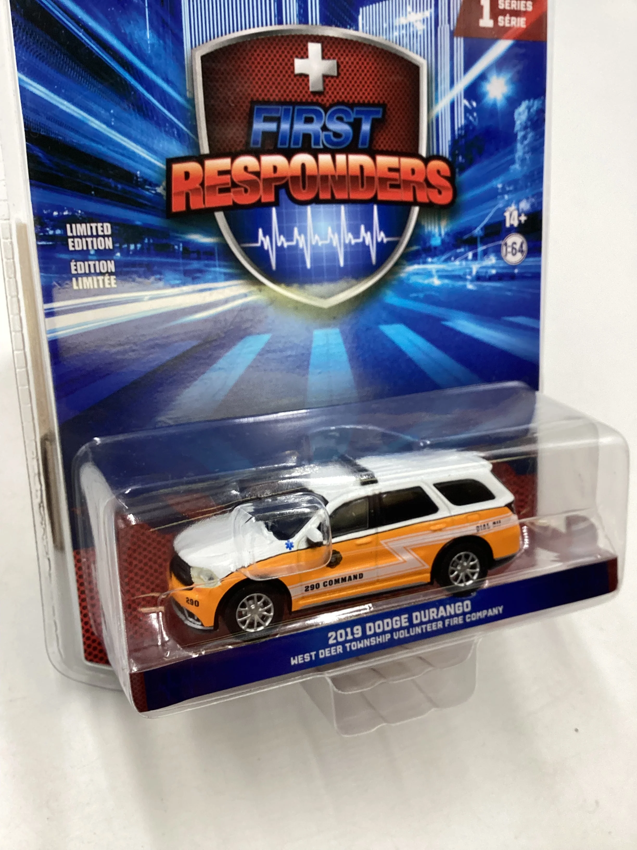 Greenlight First Responders Series 1 2019 Dodge Durango West Deer Township Volunteer Fire Company 180D - Image 5