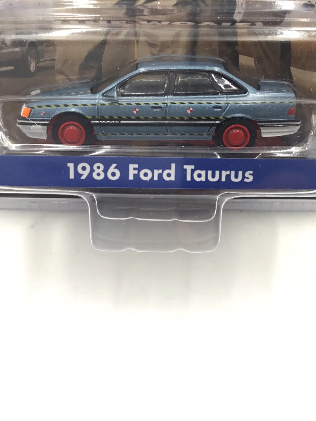 Greenlight Hollywood Tommy Boy 1986 Ford Taurus Target Chase - Image 2