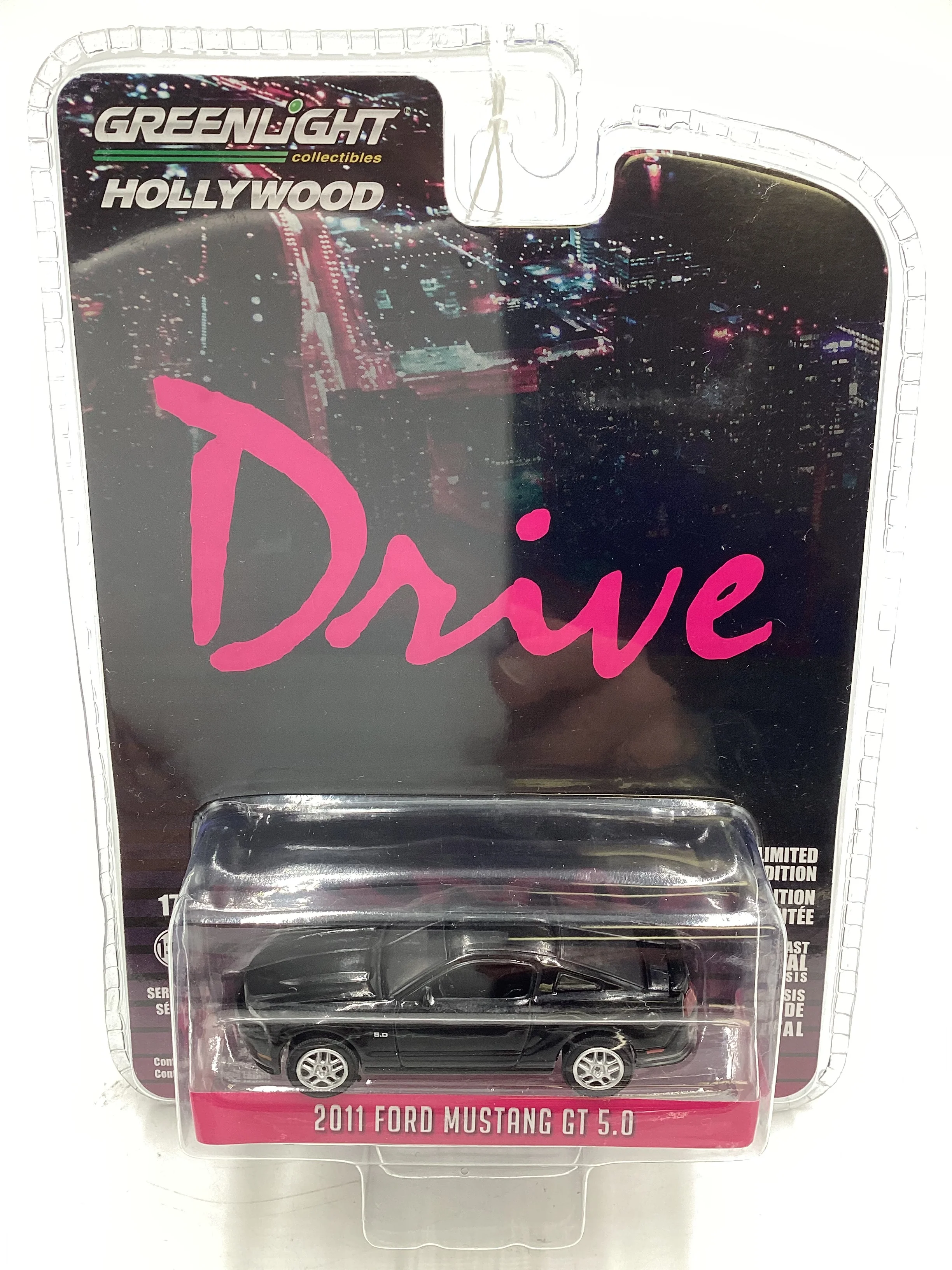 Greenlight Hollywood Drive Series 34 2011 Ford Mustang GT 5.0 Black 177C - Image 2