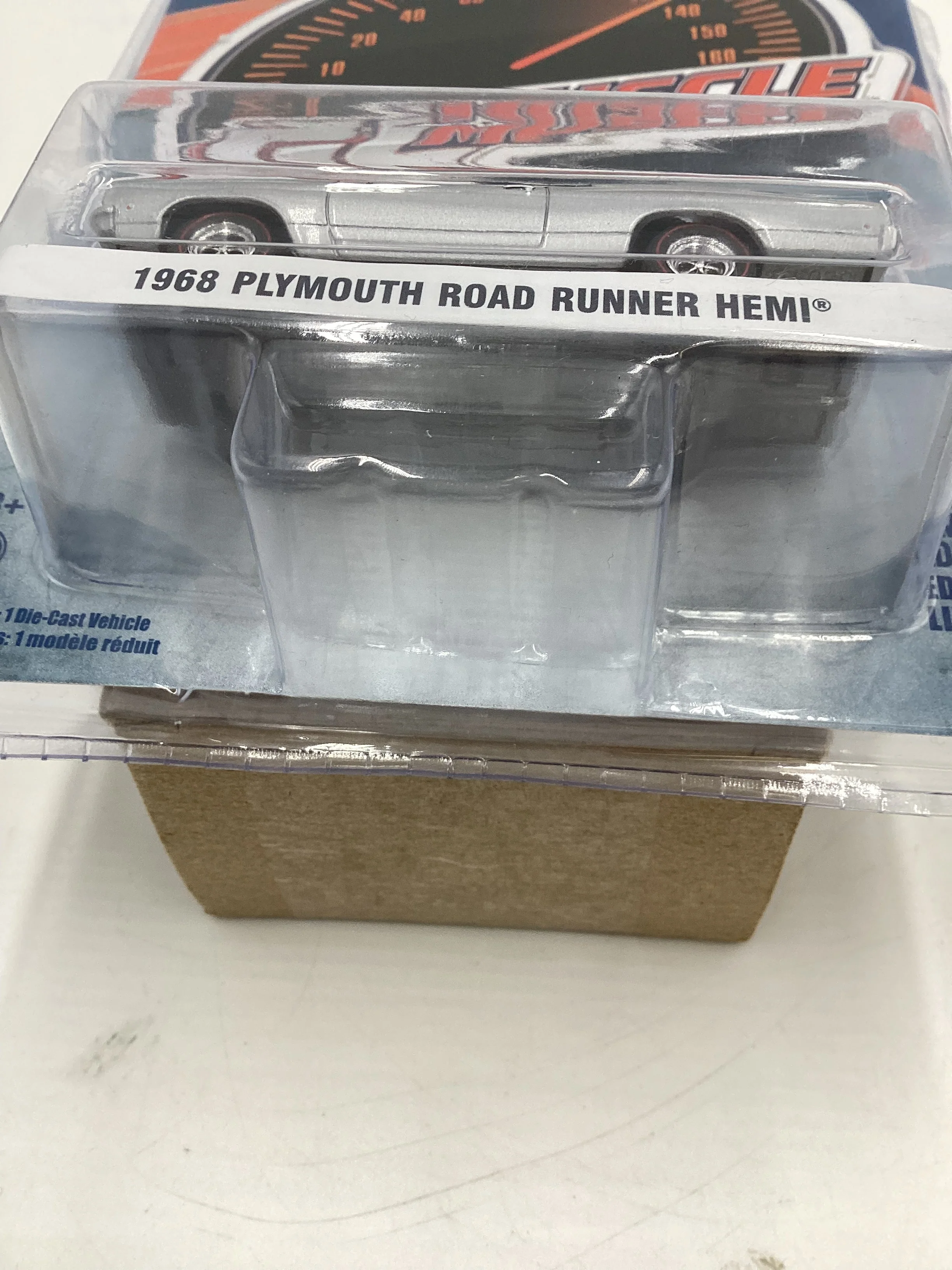 Greenlight GL Muscle Series Series 22 1968 Plymouth Road Runner Hemi Silver 178E - Image 7