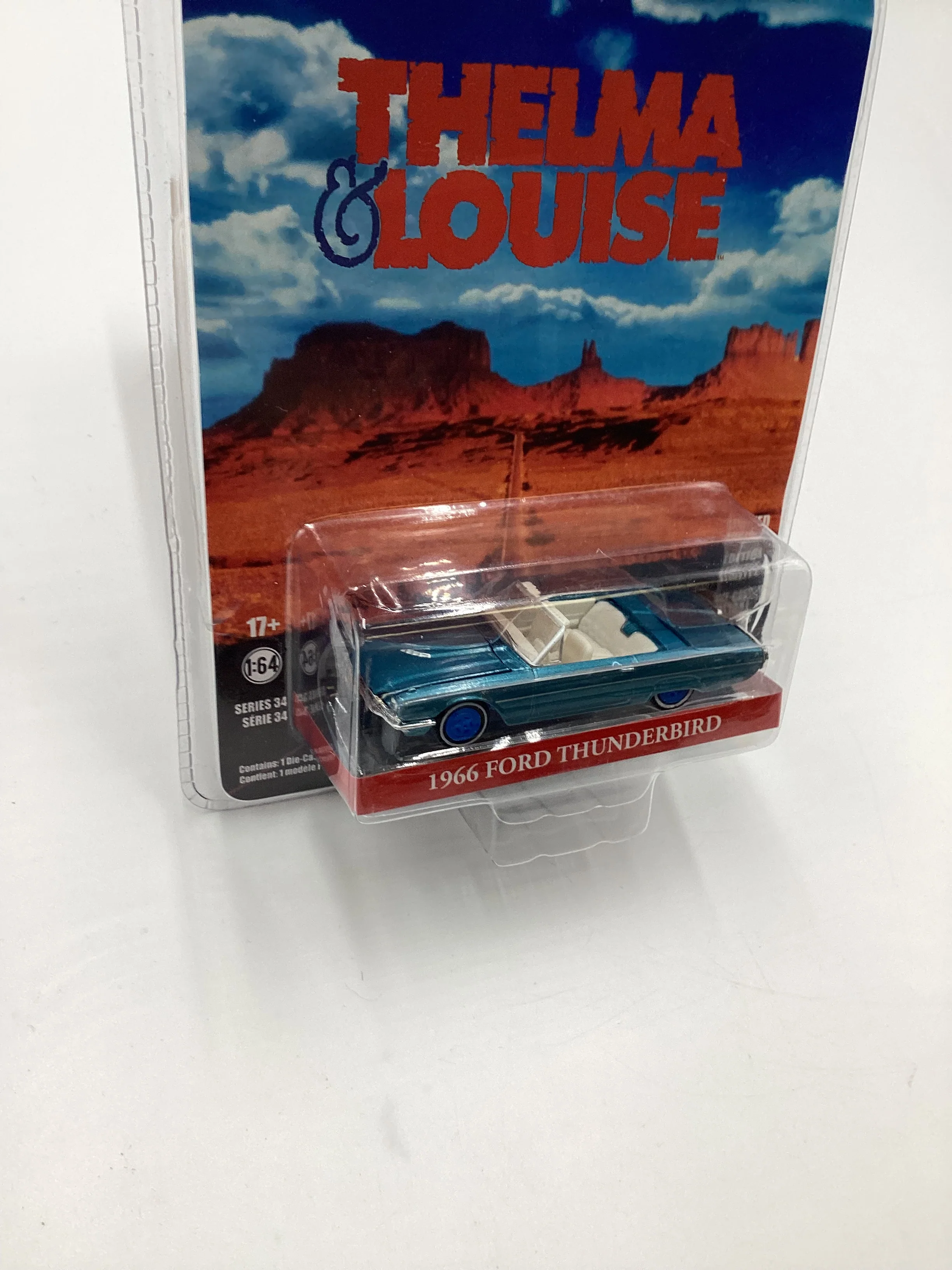 Greenlight Hollywood Series 34 Thelma & Louise 1966 Ford Thunderbird Blue Walmart Chase - Image 5