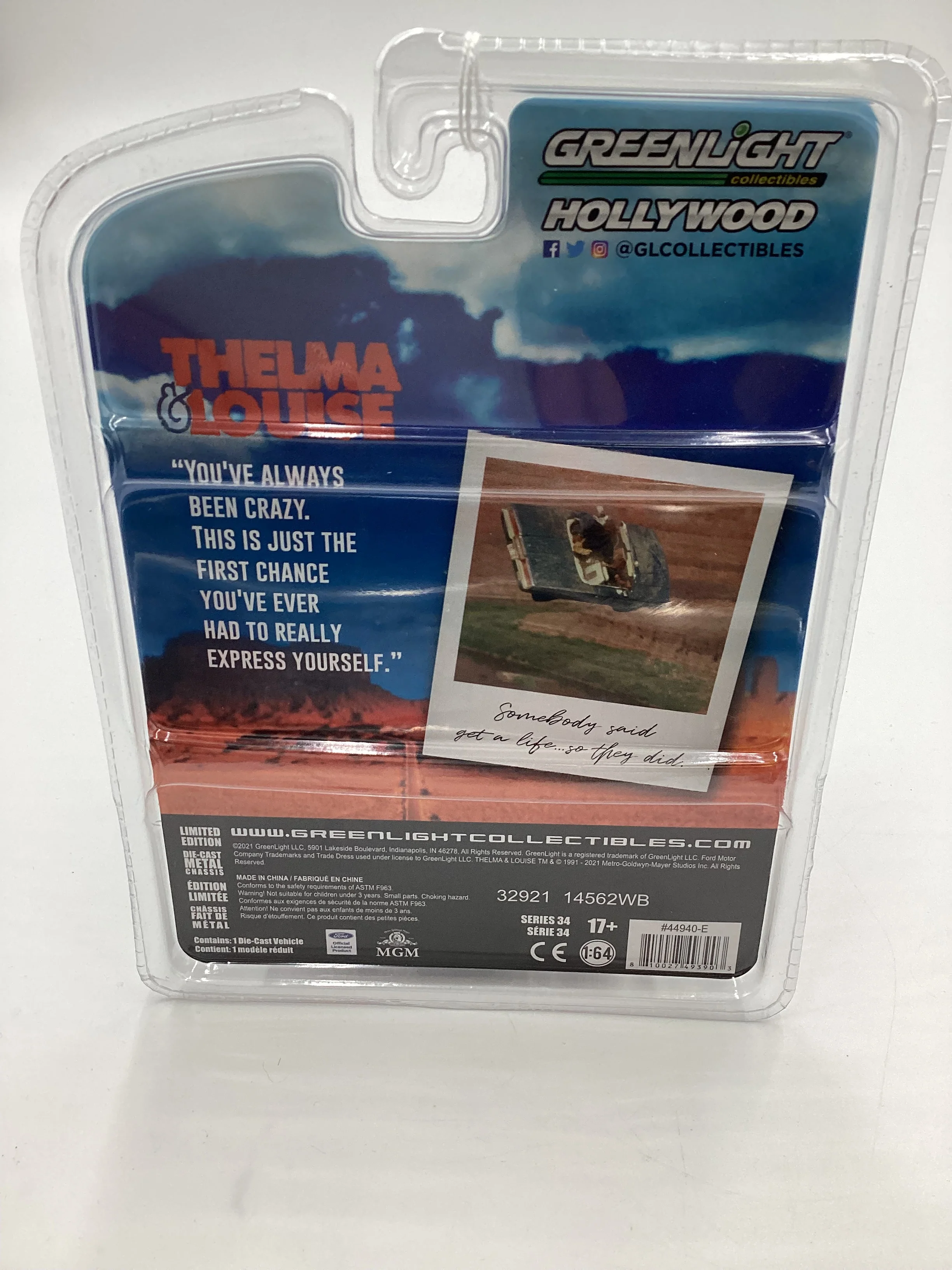 Greenlight Hollywood Series 34 Thelma & Louise 1966 Ford Thunderbird Blue Walmart Chase - Image 8