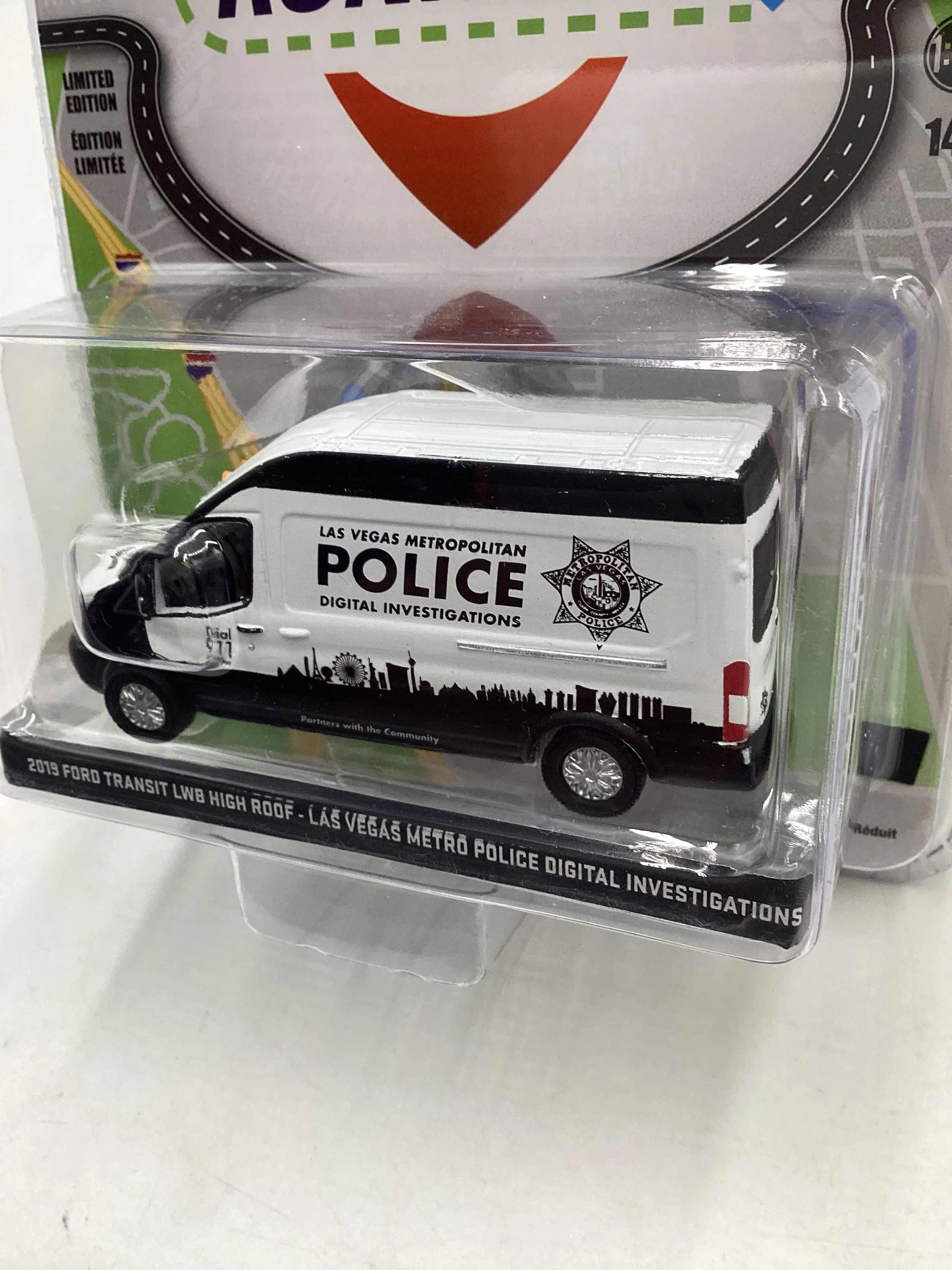 Greenlight Route Runners Series 4 2019 Ford Transit LBW High Roof Las Vegas Metro Police Digital Investigations 181F - Image 4