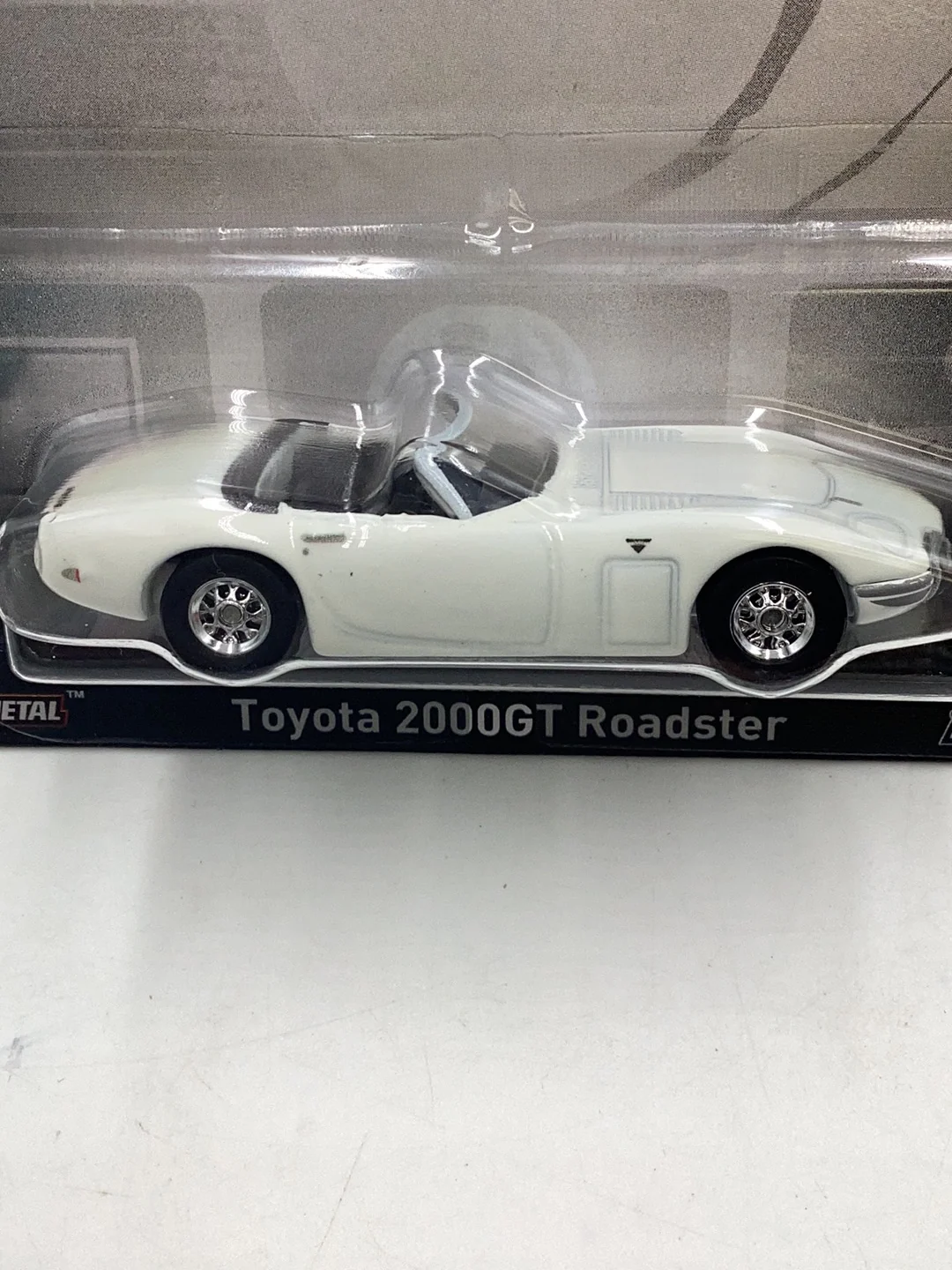 Hot Wheels 007 You only live twice Toyota 2000GT Roadster 268H - Image 3