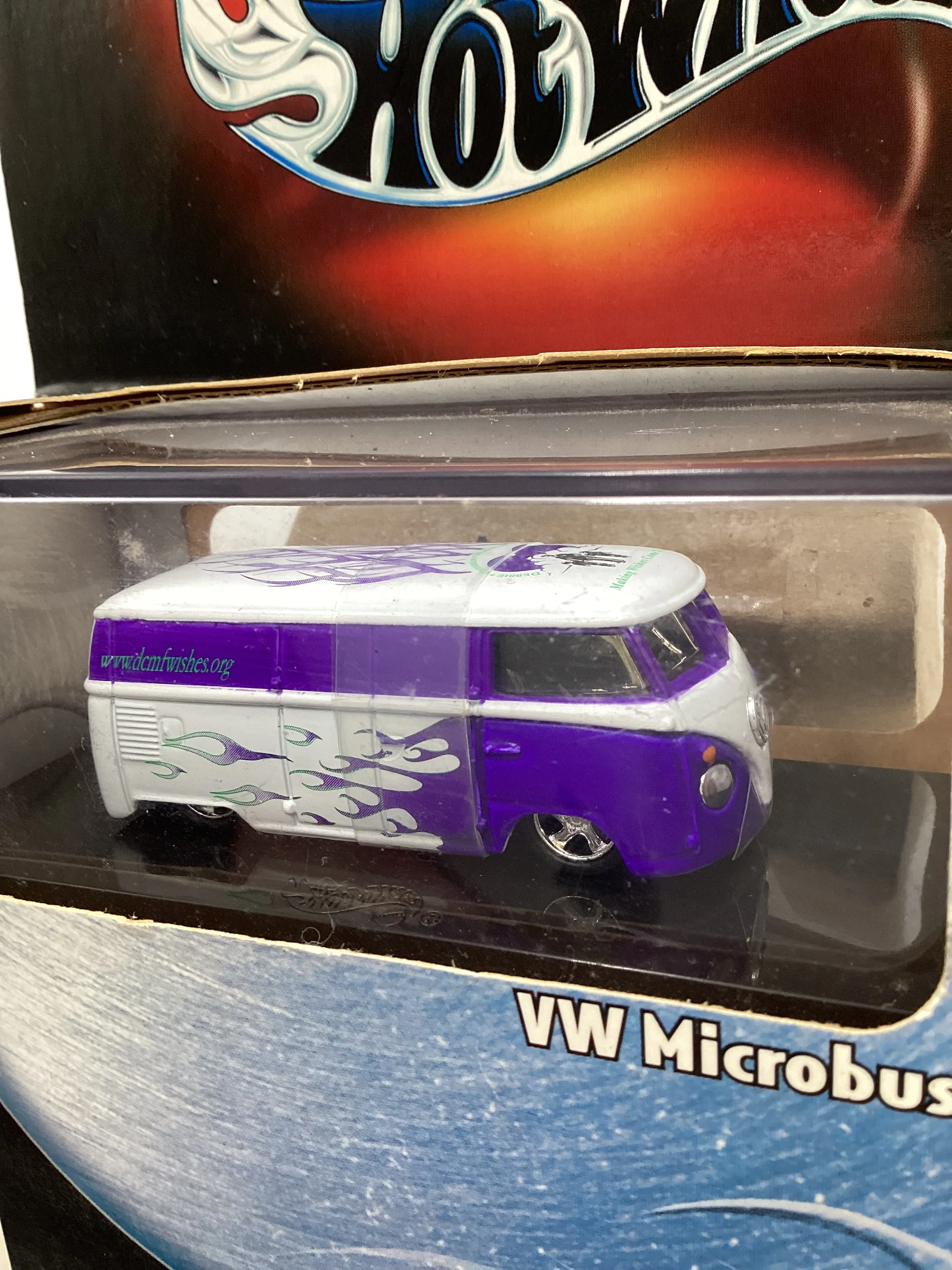 Hot Wheels 100% Black Box 1/5000 VW Microbus Debbie Chisholm Foundation - Image 4