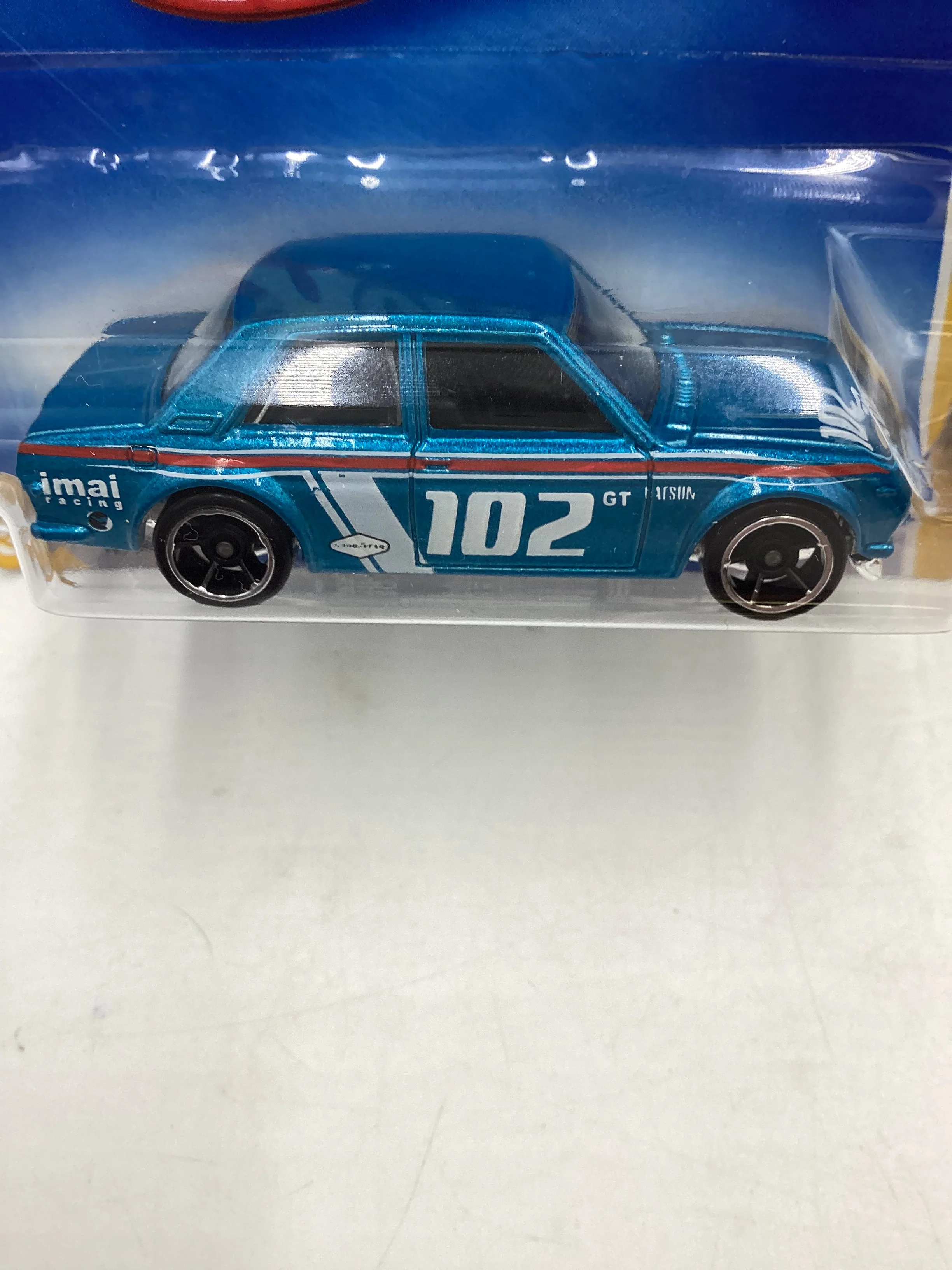 Hot Wheels 2009 037/190 Short card Blue Datsun Bluebird 510 W/Protector - Image 3