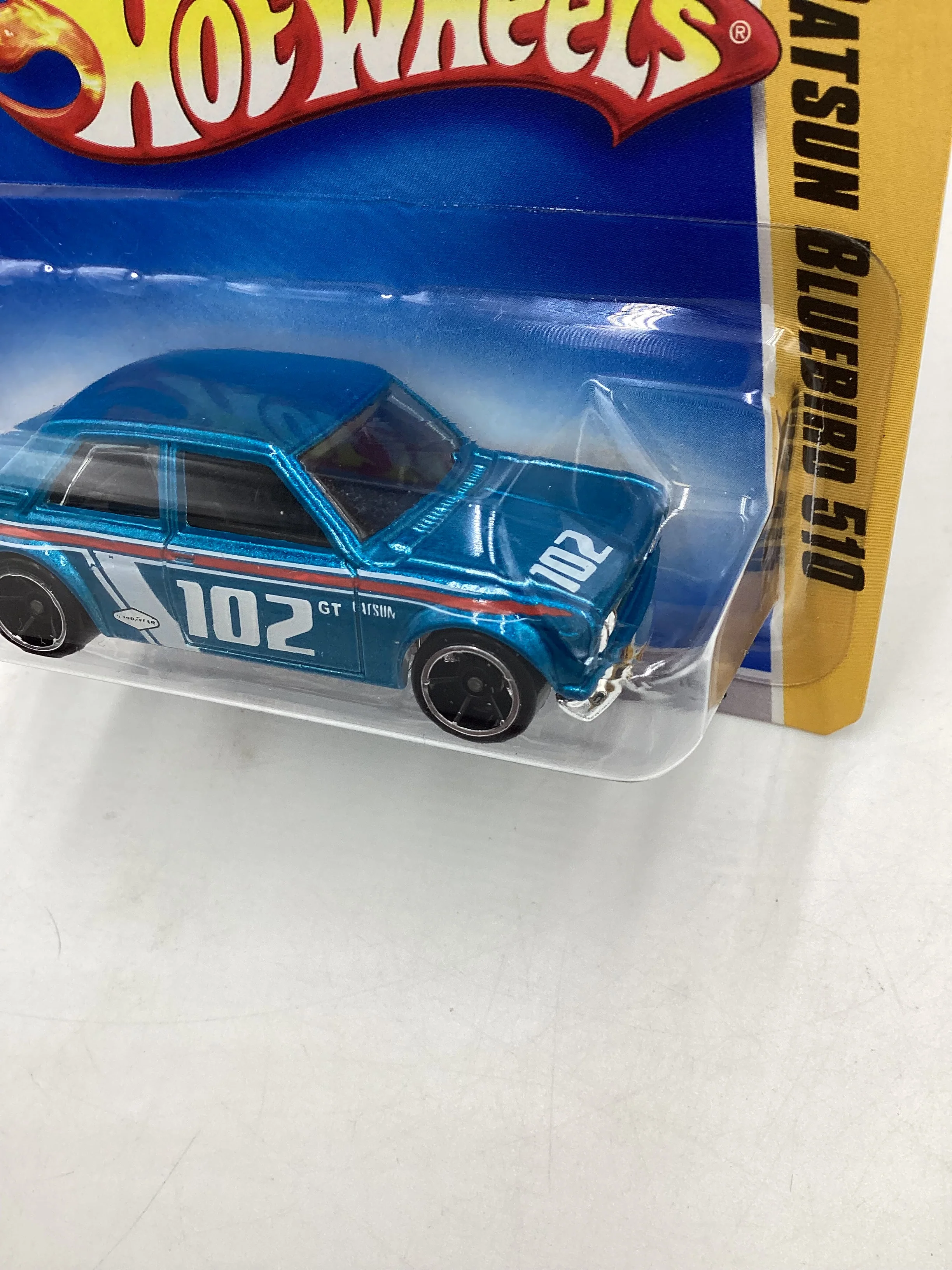 Hot Wheels 2009 037/190 Short card Blue Datsun Bluebird 510 W/Protector - Image 4