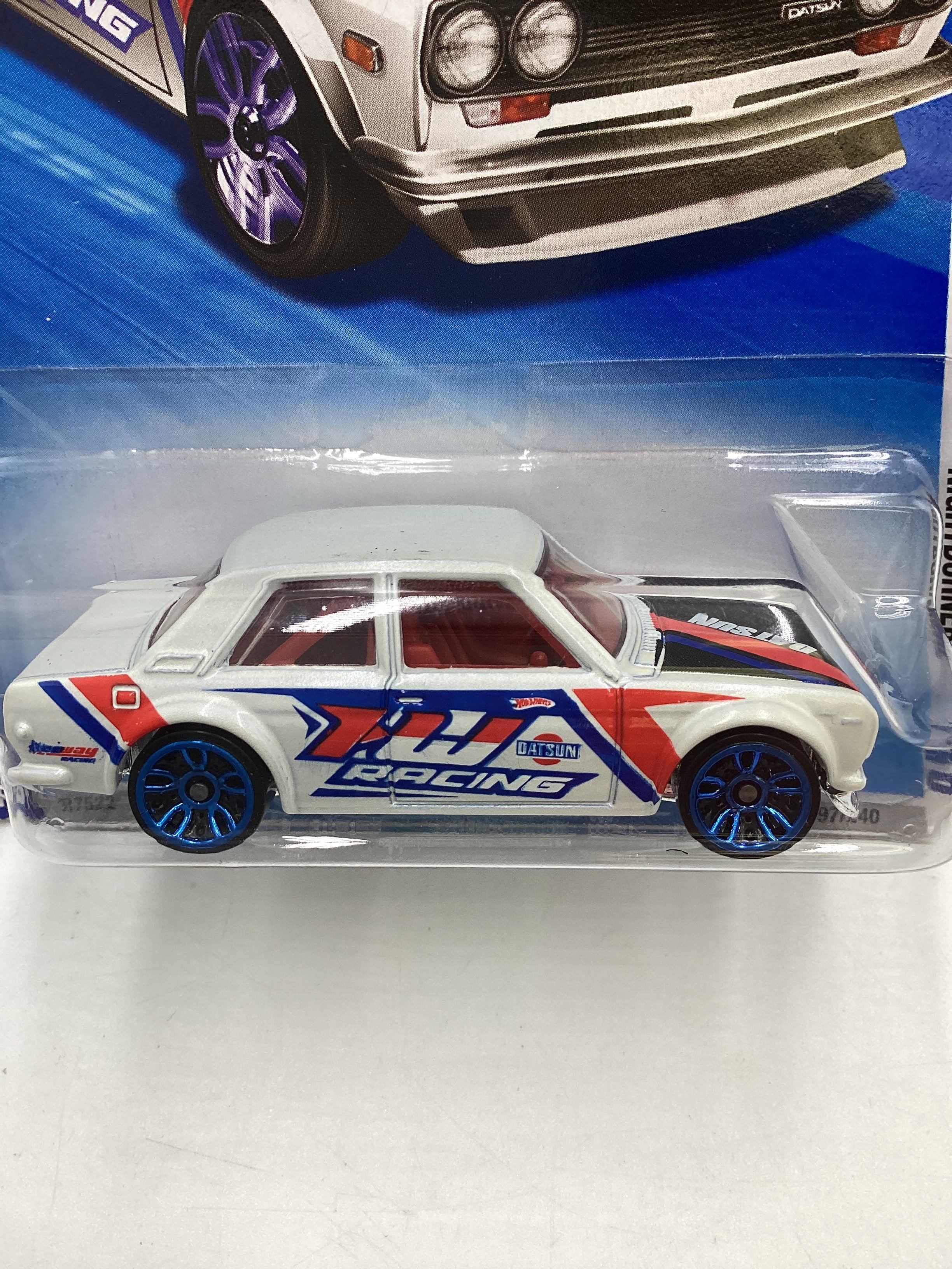 Hot Wheels 2010 097/240 Datsun Bluebird 510 - Image 3