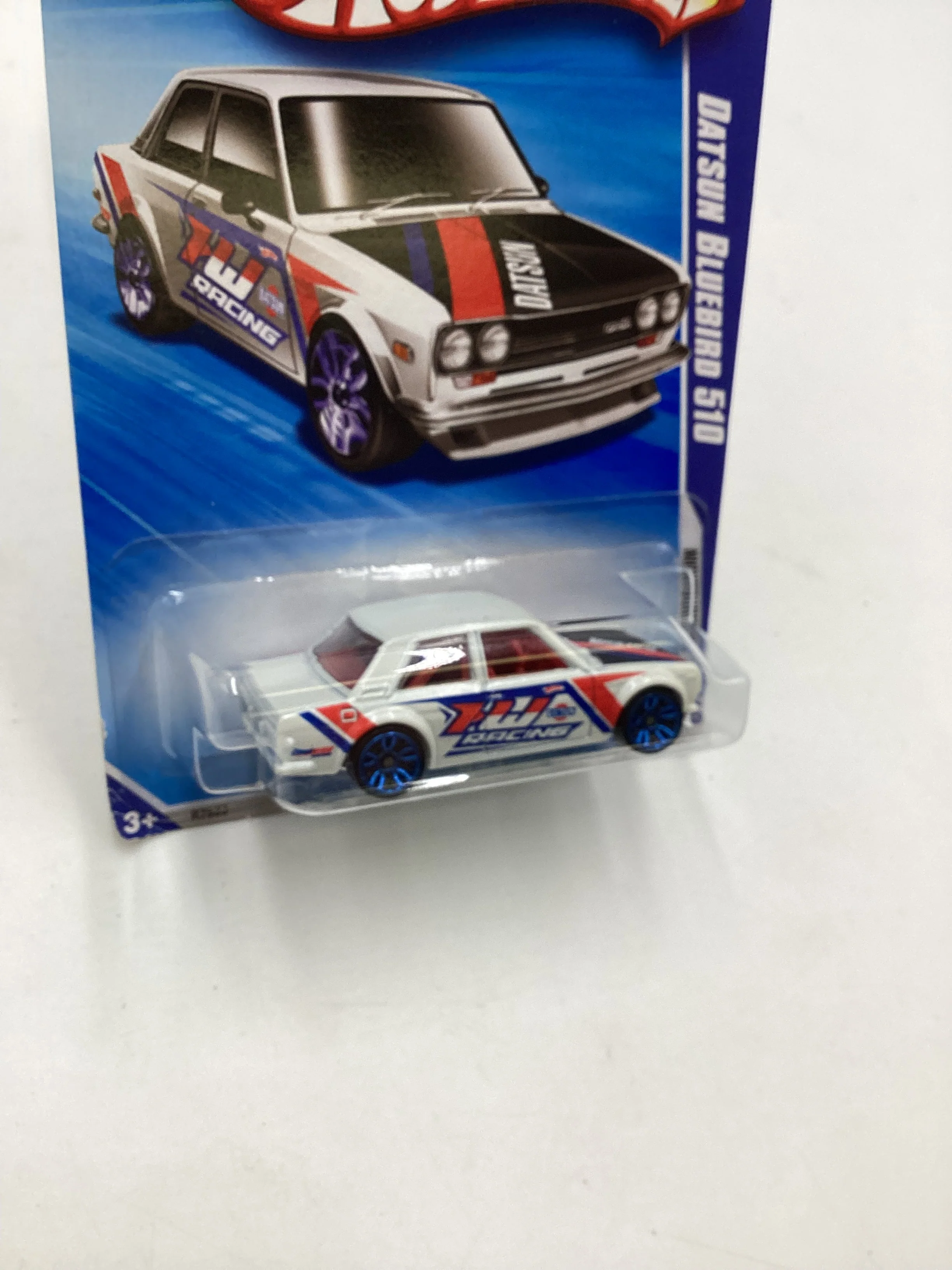 Hot Wheels 2010 097/240 Datsun Bluebird 510 - Image 5