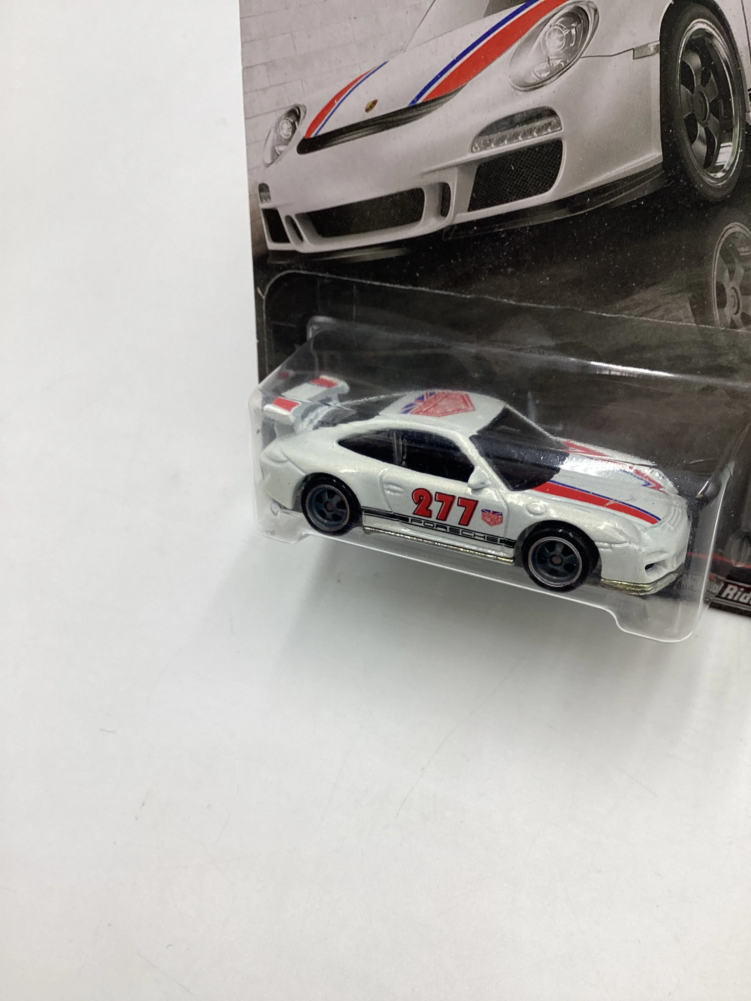 Hot wheels 2016 Euro Style #2 Porsche 911 GT3 RS w/protector - Image 4