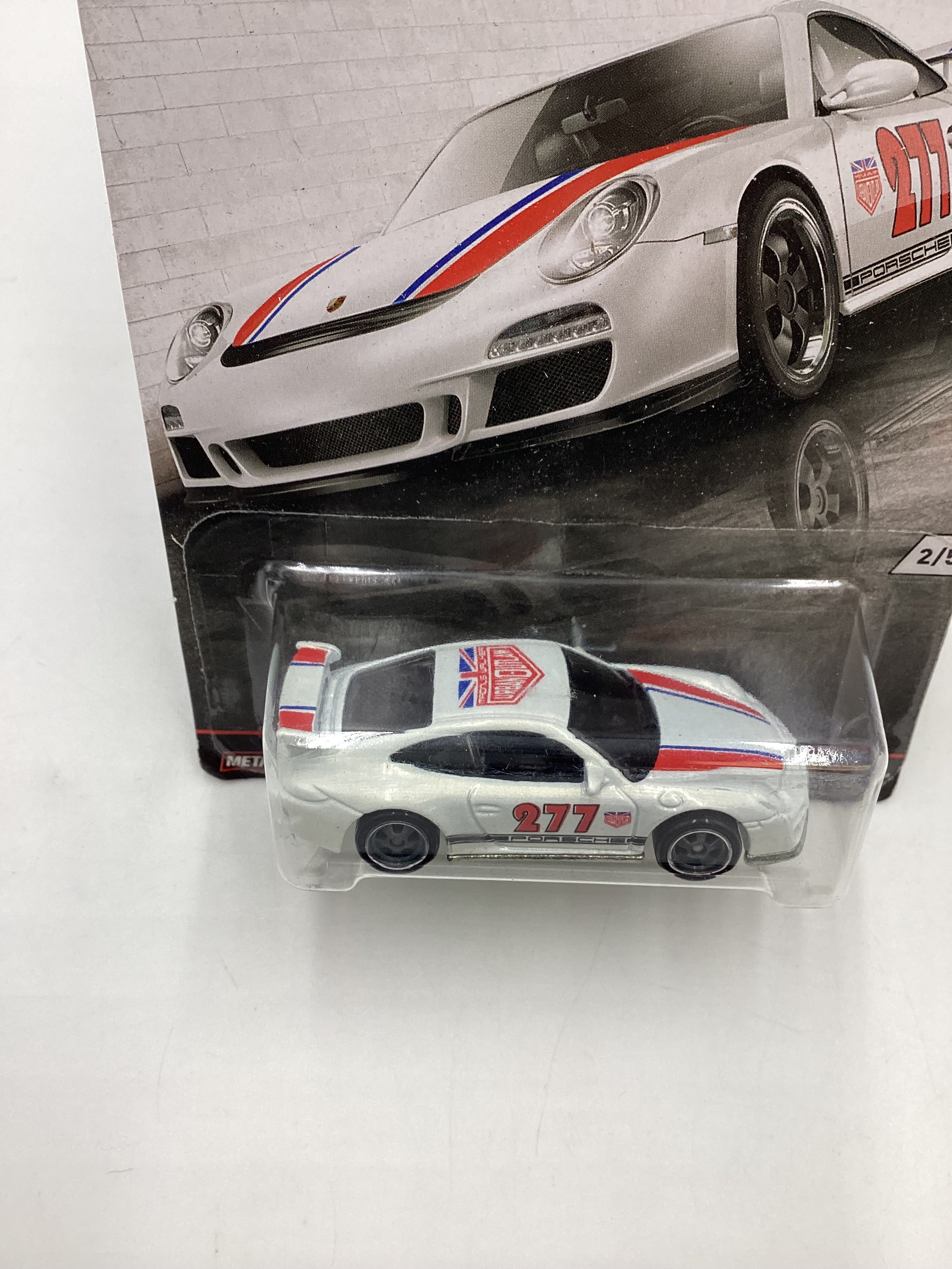Hot wheels 2016 Euro Style #2 Porsche 911 GT3 RS w/protector - Image 5