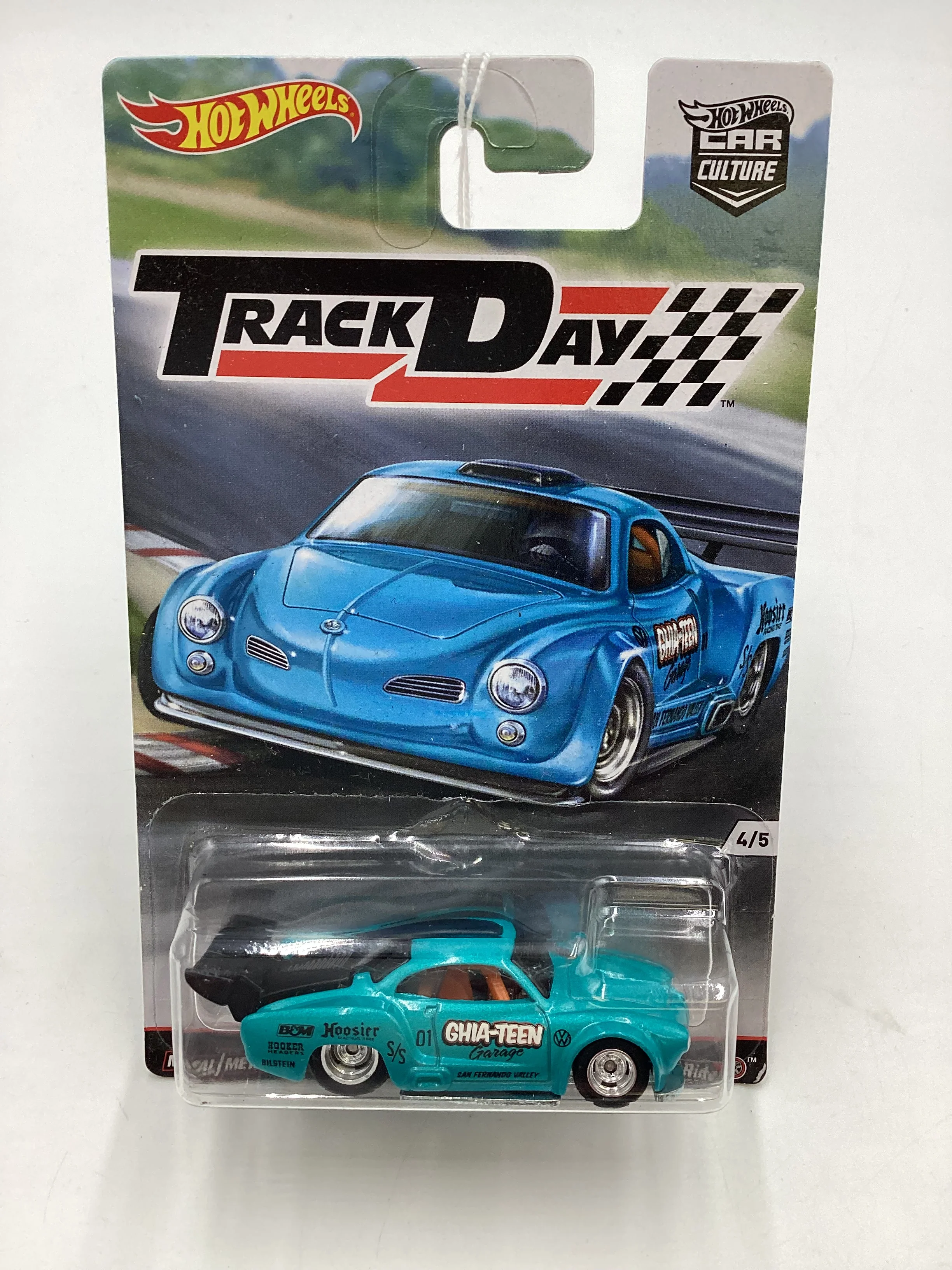 Hot wheels 2016 Track Day #4 Volkswagen Karmann Ghia 244A - Image 2