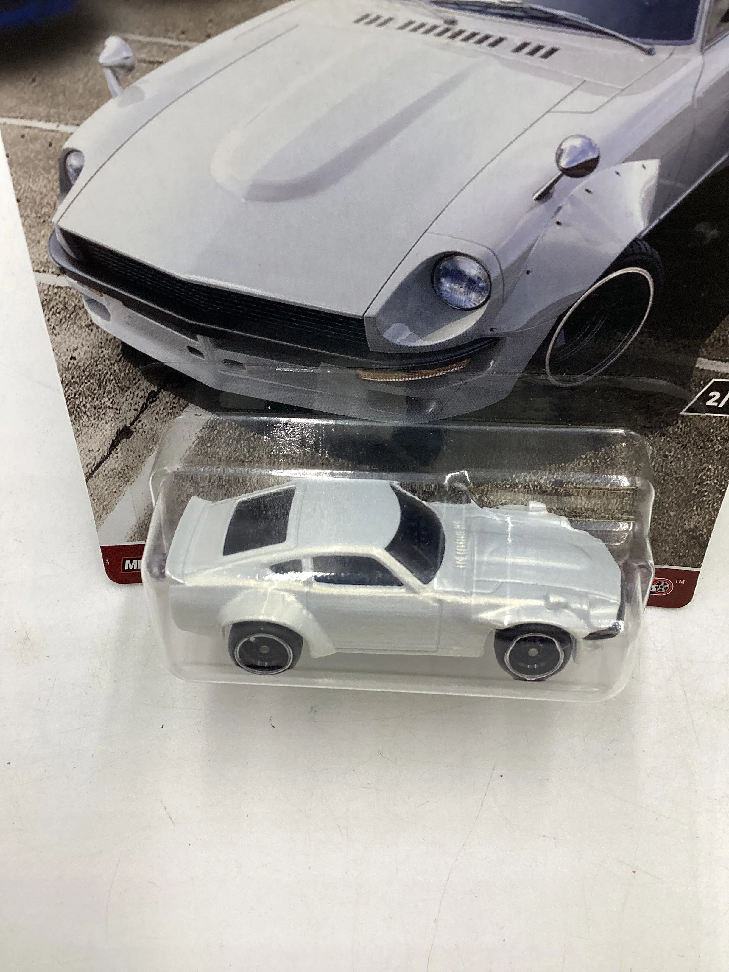 Hot wheels 2017 Cars & Donuts 2/5 Custom Datsun 240Z 245M - Image 6