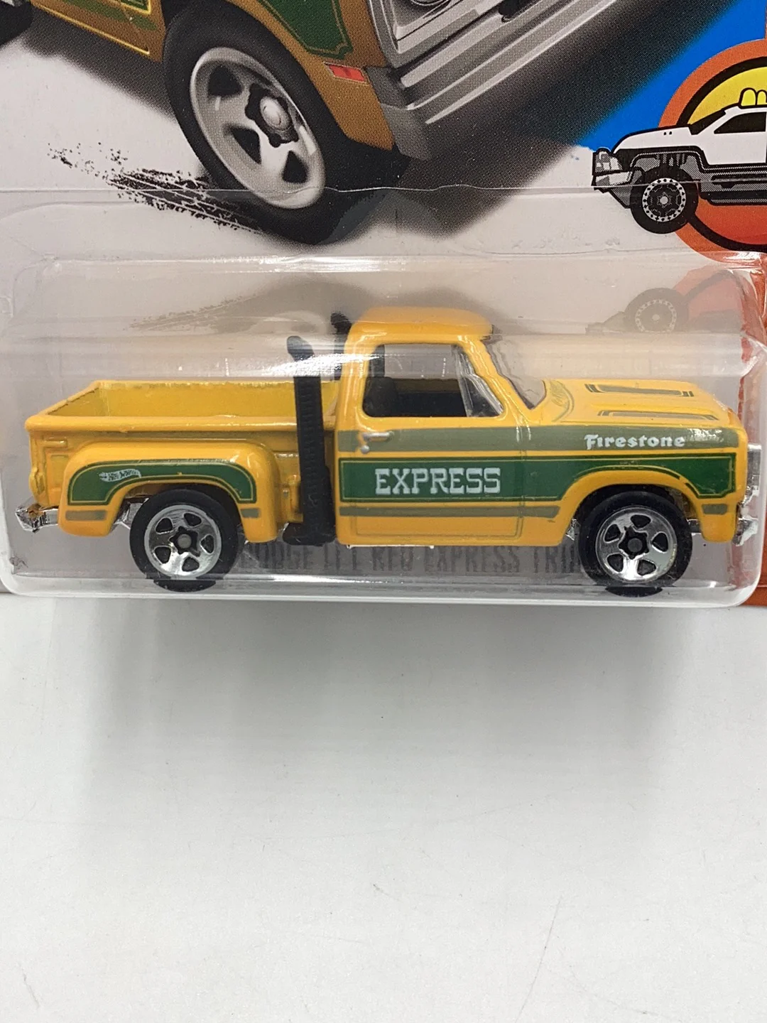 Hot Wheels 2017 HW Hot Trucks #11 1978 Dodge Lil Red Express Truck 47C - Image 2