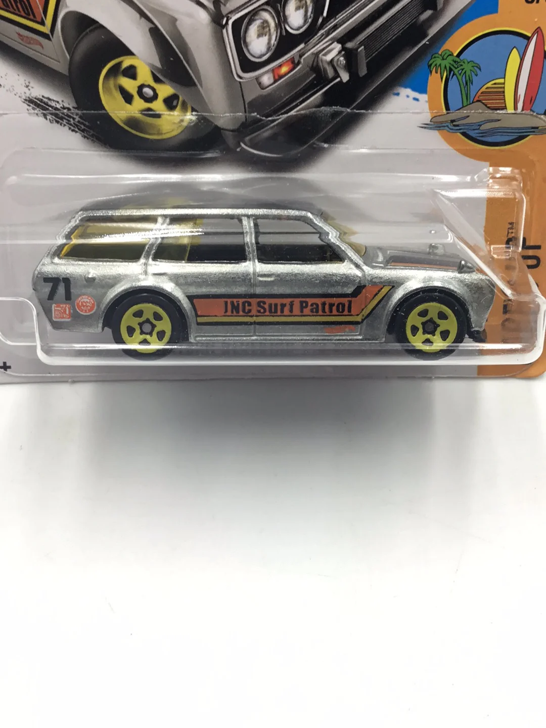Hot Wheels 2017 Zamac 71 Datsun Bluebird 510 wagon with protector - Image 2