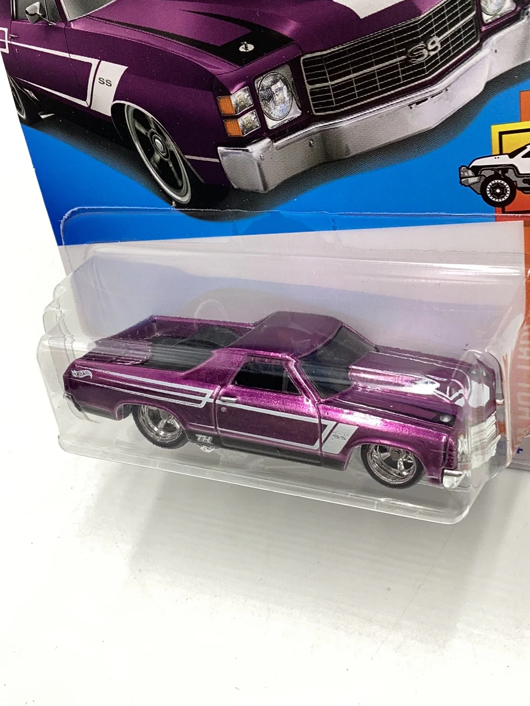 Hot Wheels 2024 F Case Super Treasure Hunt #132 72 El Camino #2 with protector - Image 5