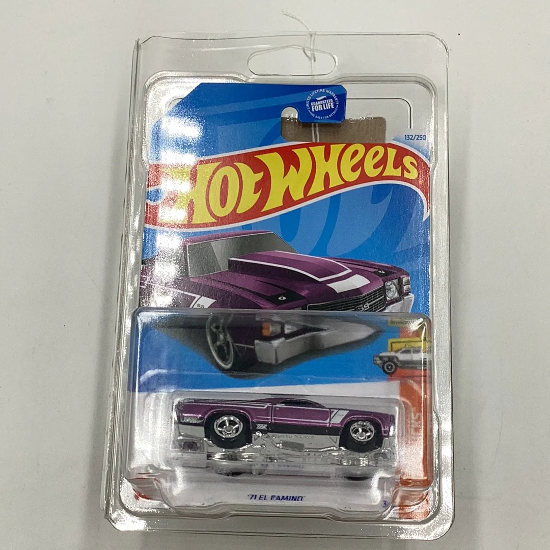 Hot Wheels 2024 F Case Super Treasure Hunt #132 72 El Camino with protector - Image 8