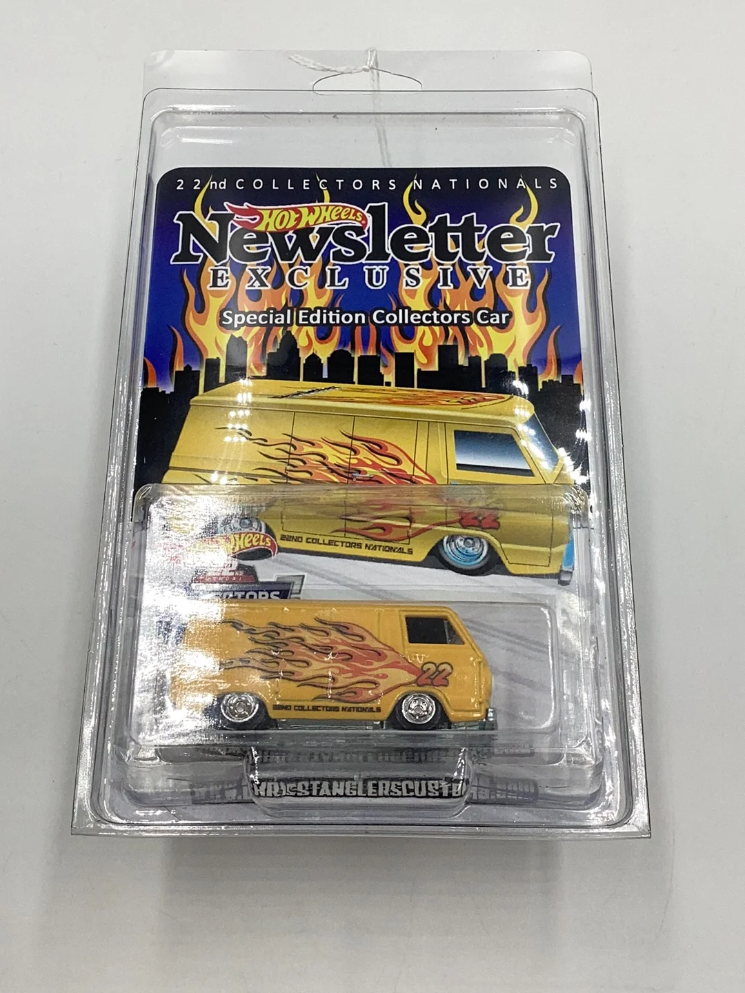 Hot wheels 22nd annual collectors Nationals newsletter car 66 Dodge A100 1 of 980 with sticker and protector - Image 10