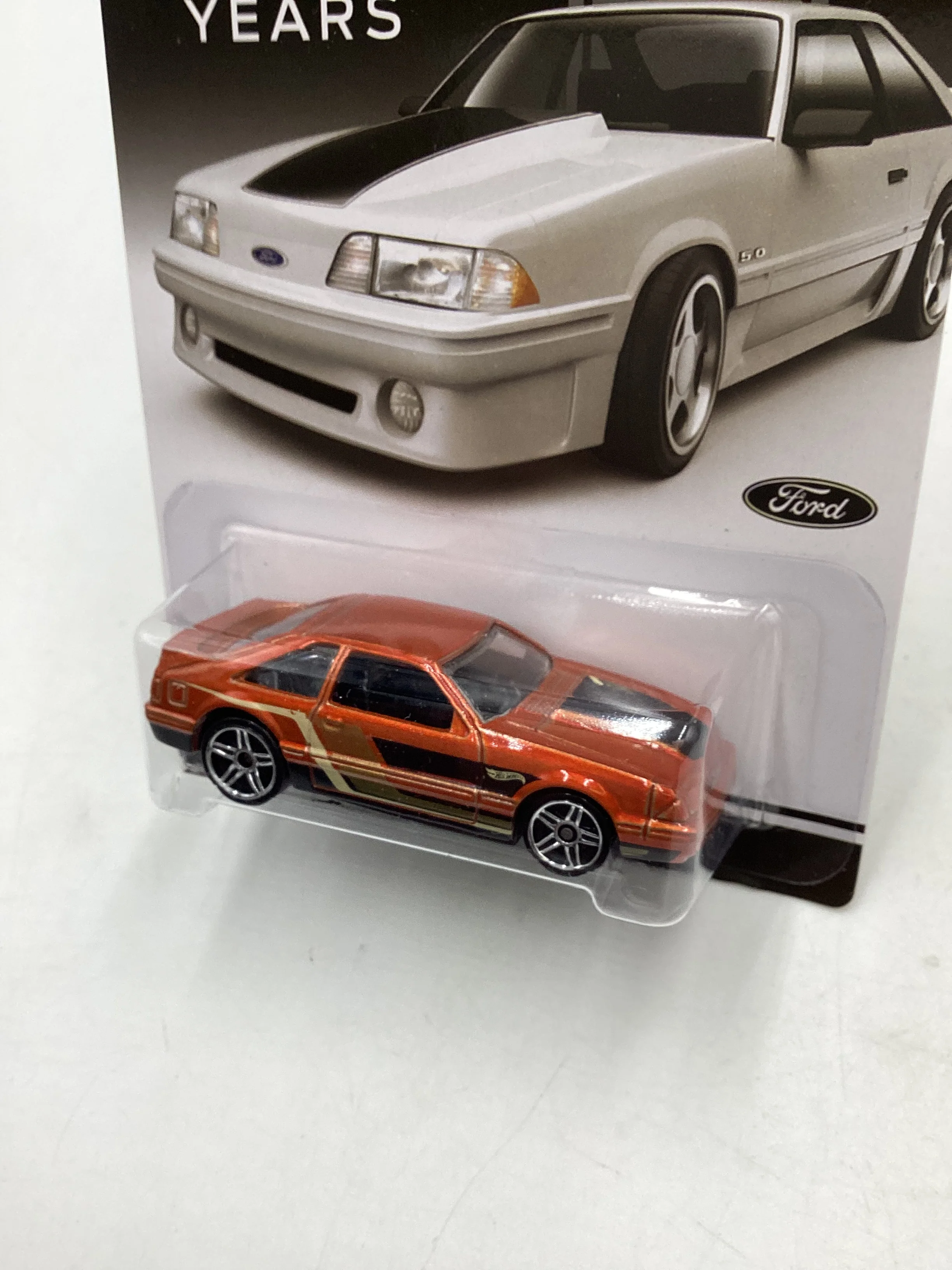 Hot Wheels 50 Years Mustang 4/8 92 Ford Mustang 155H - Image 4