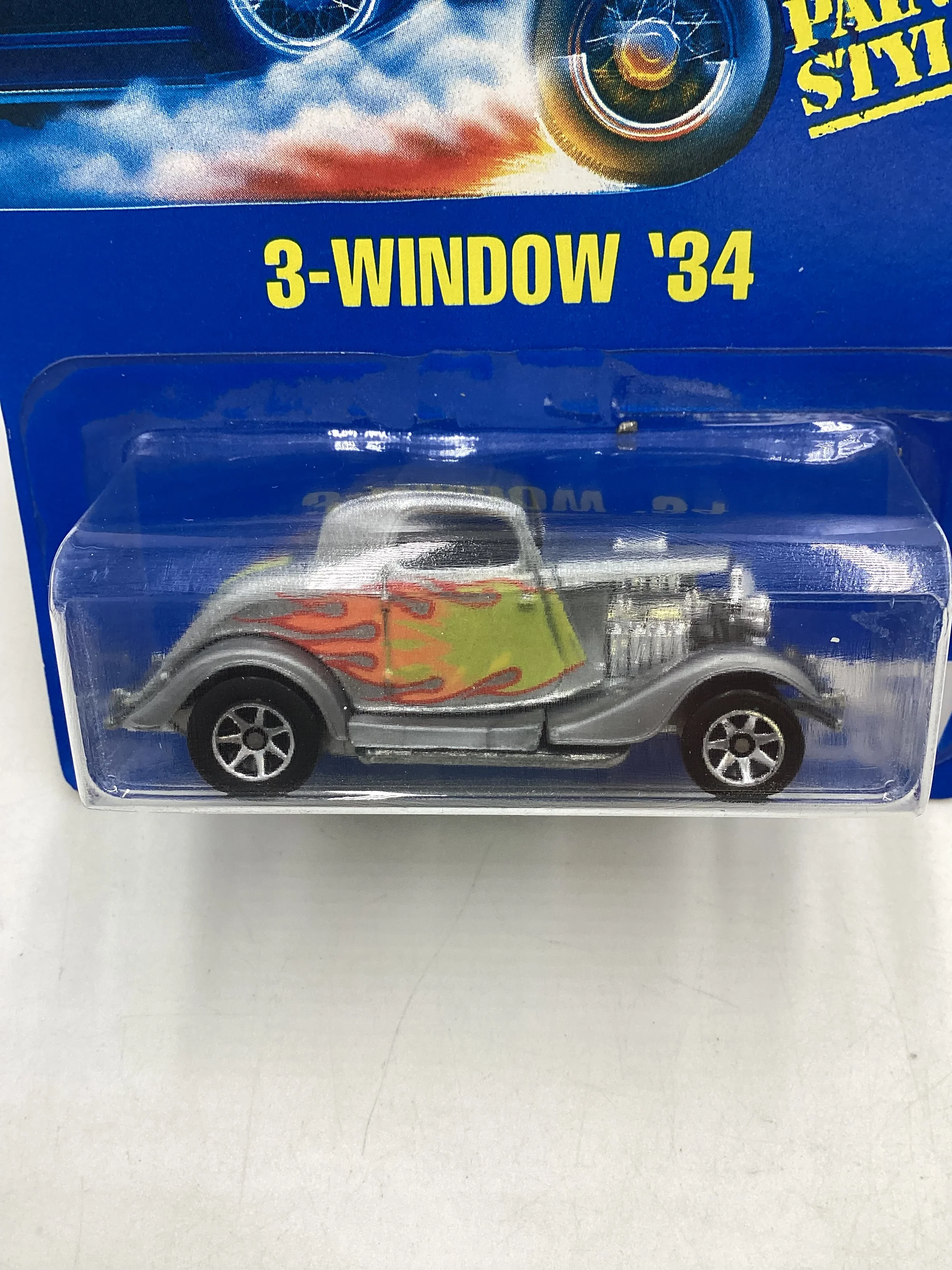 Hot Wheels Blue Card Collector No. 257 3-Window 34 Silver 7SP Wheels 239B - Image 3