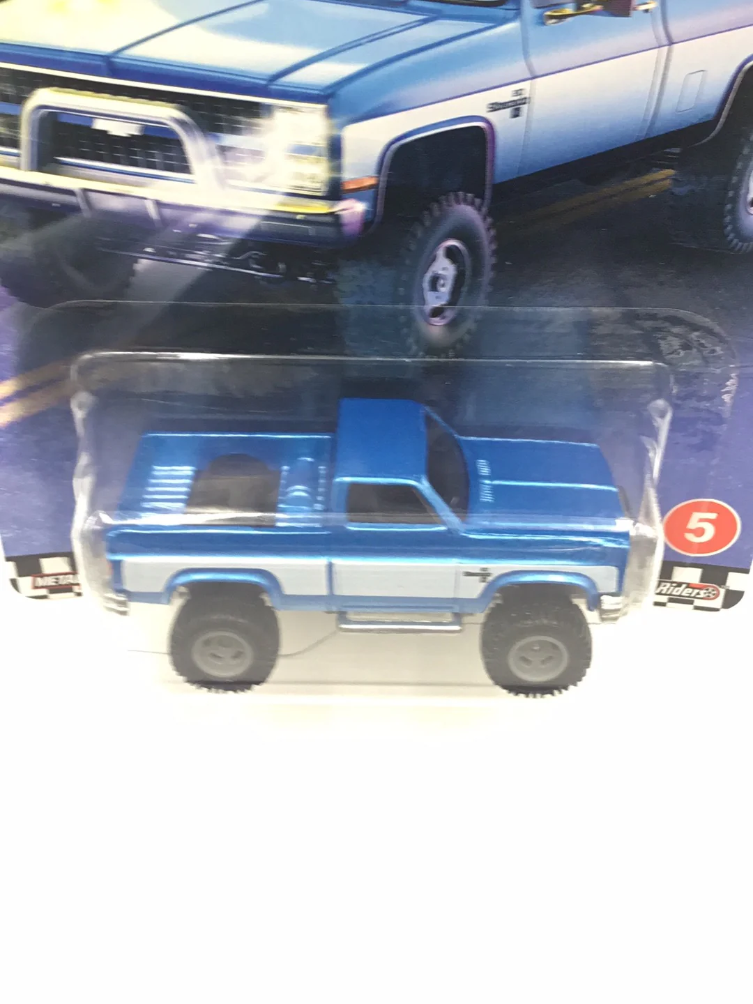 Hot Wheels Boulevard #5 83 Chevy Silverado 4x4 - Image 5