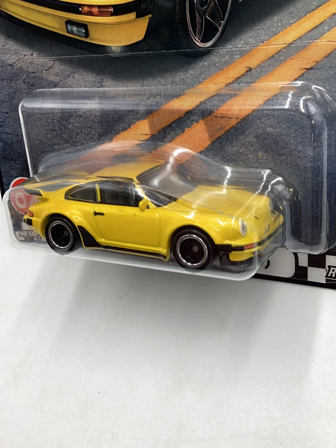 Hot Wheels Boulevard #82 Porsche 911 Turbo (930) - Image 5