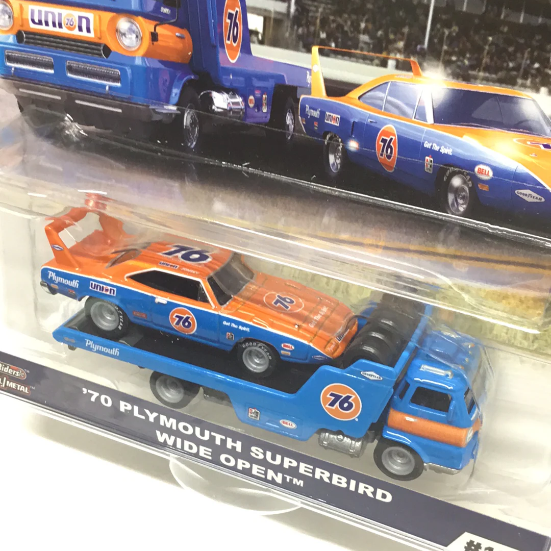 Hot wheels car culture team transport #18 70 Plymouth superbird wide open 282B - Image 2